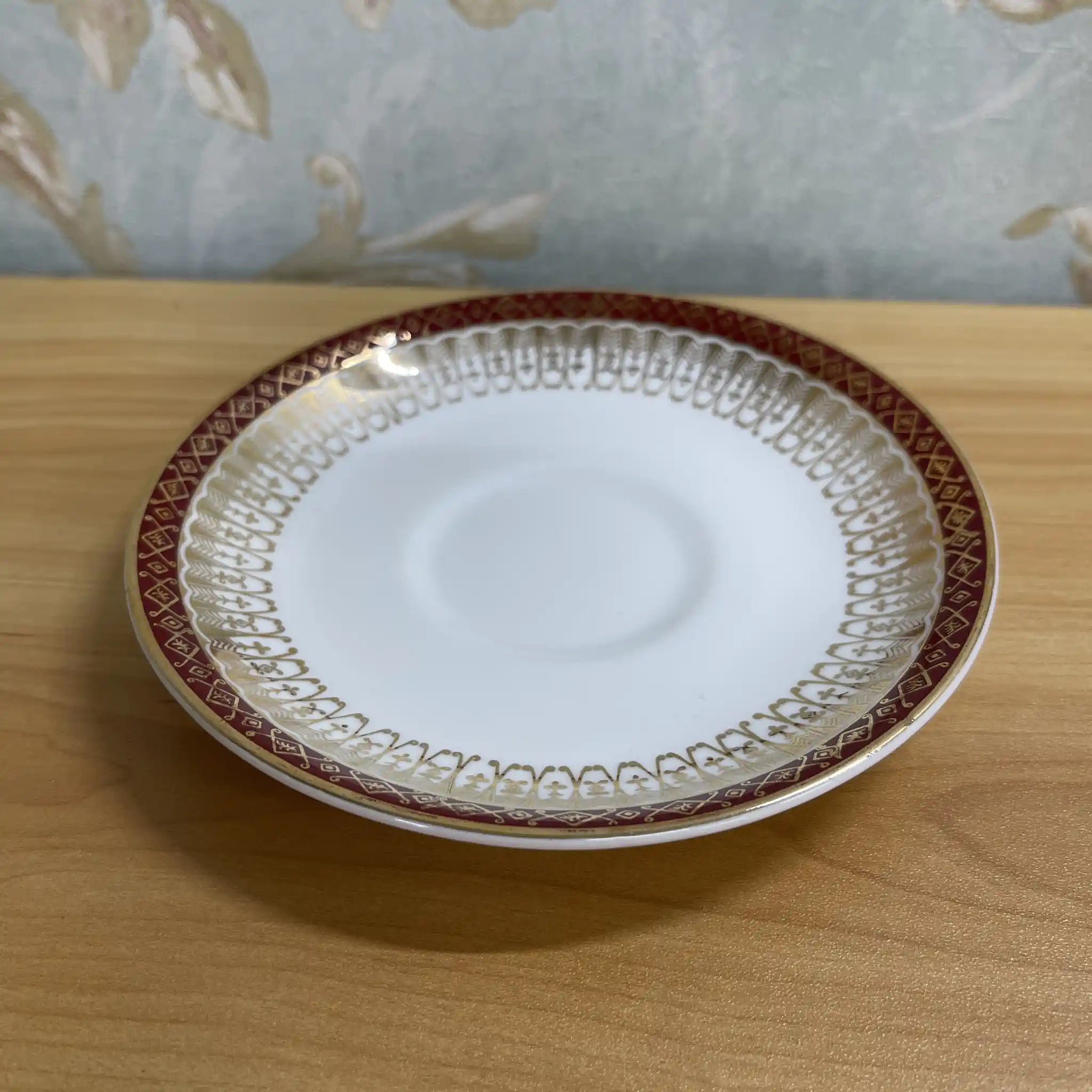【复古】三重奏（c&s +甜点盘）2p / Royal Grafton / Majestic /估计20c中期/ Fine Bone China /英国/金彩