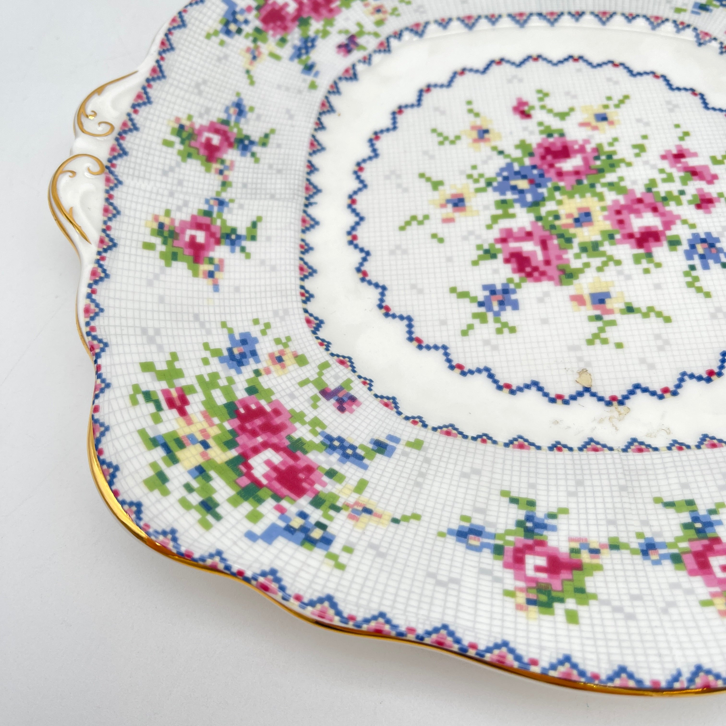 【复古】方形盘子/ Royal Albert / Petit Point /估计1930-70s / Bone China /英国/小波湾风