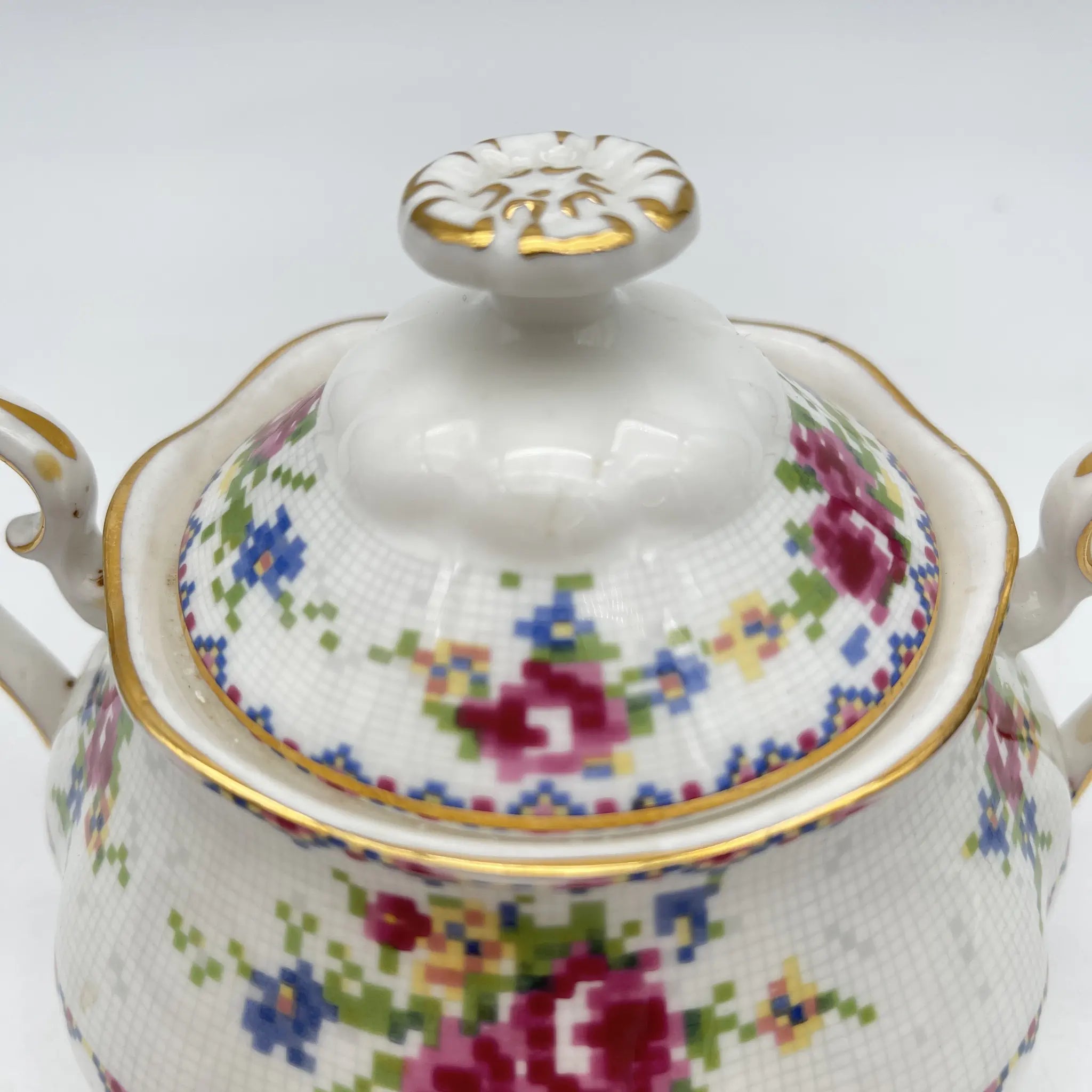 【复古】糖碗（糖罐）/ Royal Albert / Petit Point /估计1930-70s / Bone China /英国/小波湾风