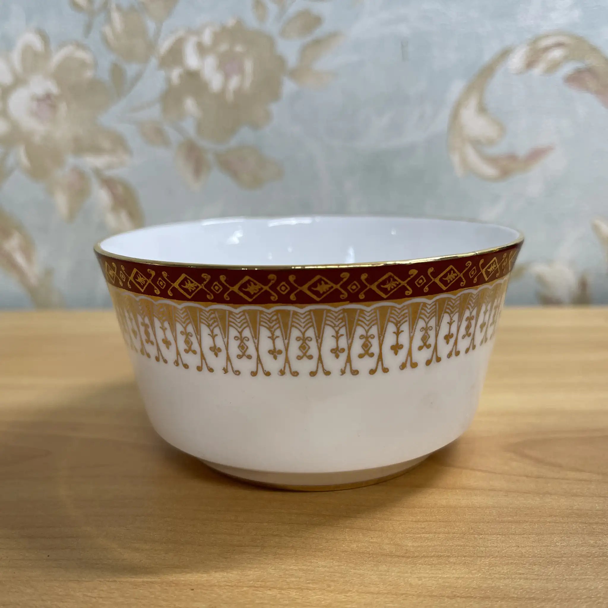 【ビンテージ】 シュガーボウル / Royal Grafton / Majestic / 推定20C中期 / Fine Bone China / イギリス / 金彩