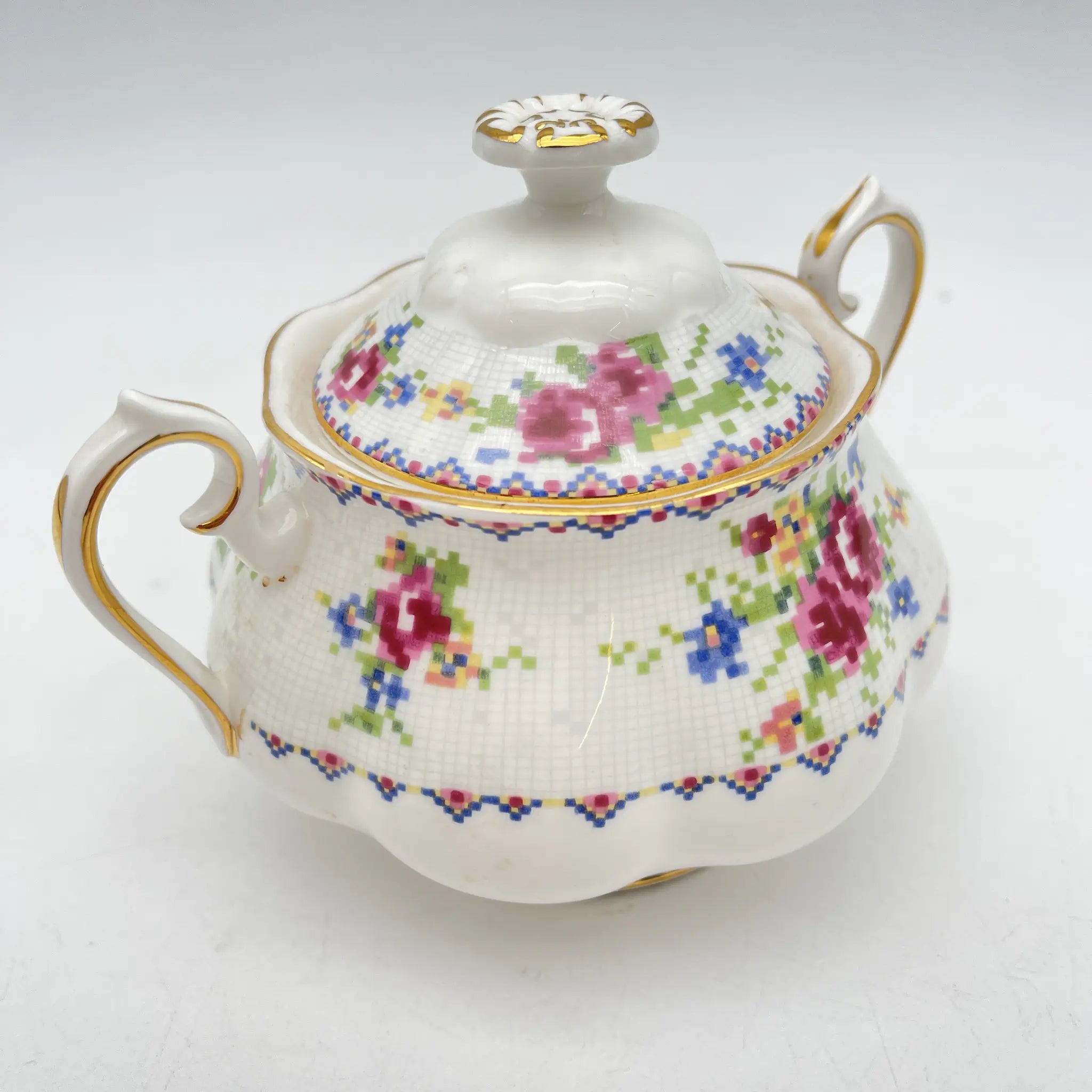 【复古】糖碗（糖罐）/ Royal Albert / Petit Point /估计1930-70s / Bone China /英国/小波湾风