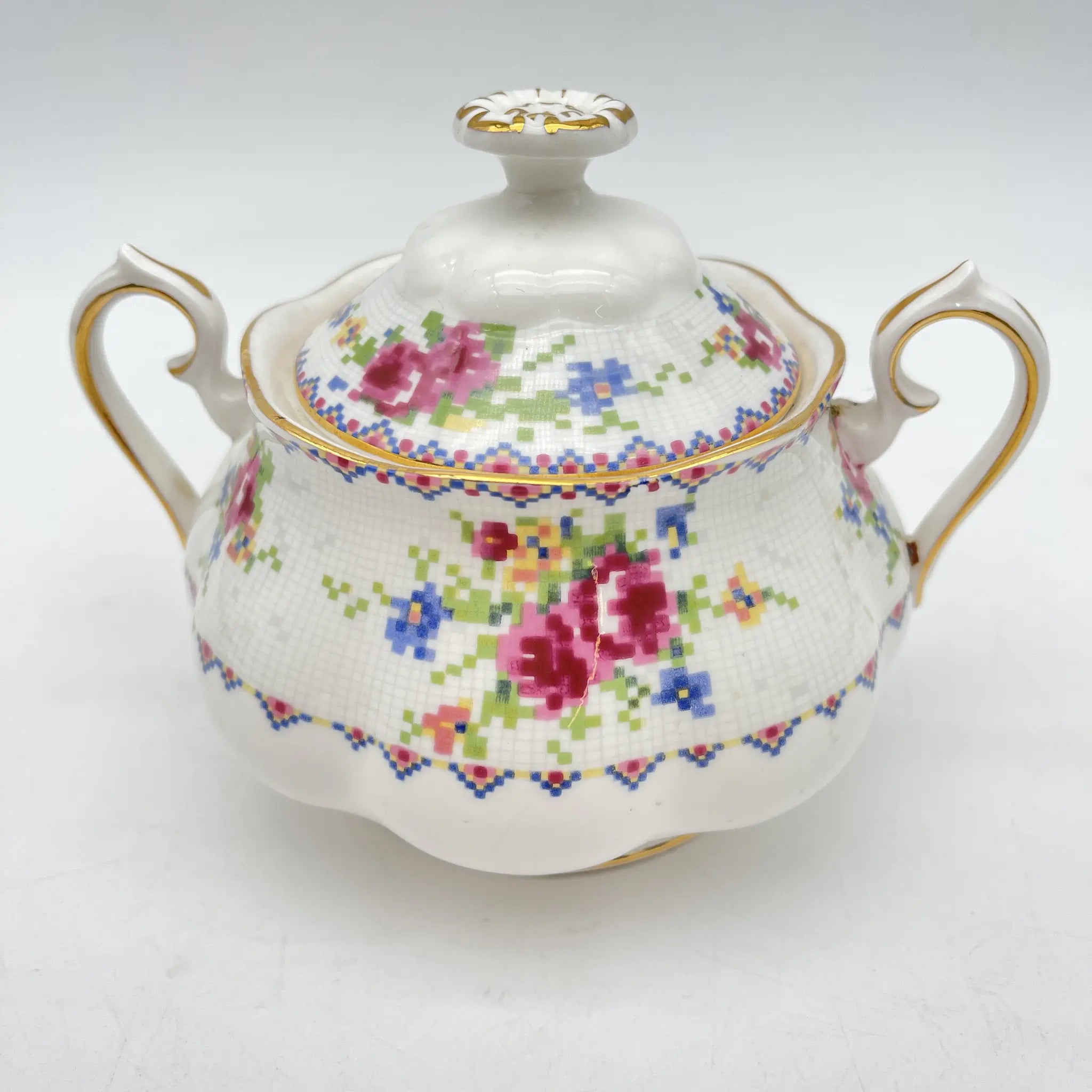 【复古】糖碗（糖罐）/ Royal Albert / Petit Point /估计1930-70s / Bone China /英国/小波湾风