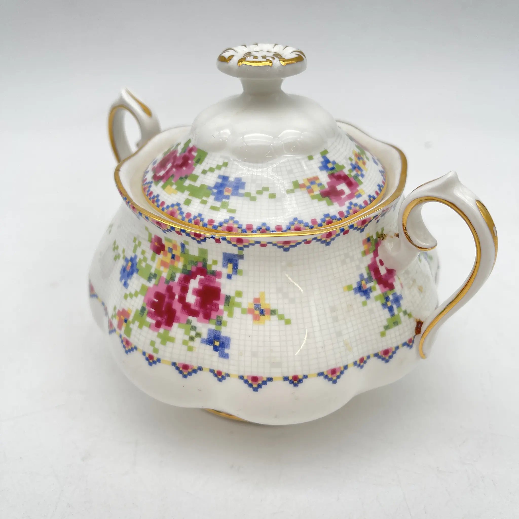 【复古】糖碗（糖罐）/ Royal Albert / Petit Point /估计1930-70s / Bone China /英国/小波湾风