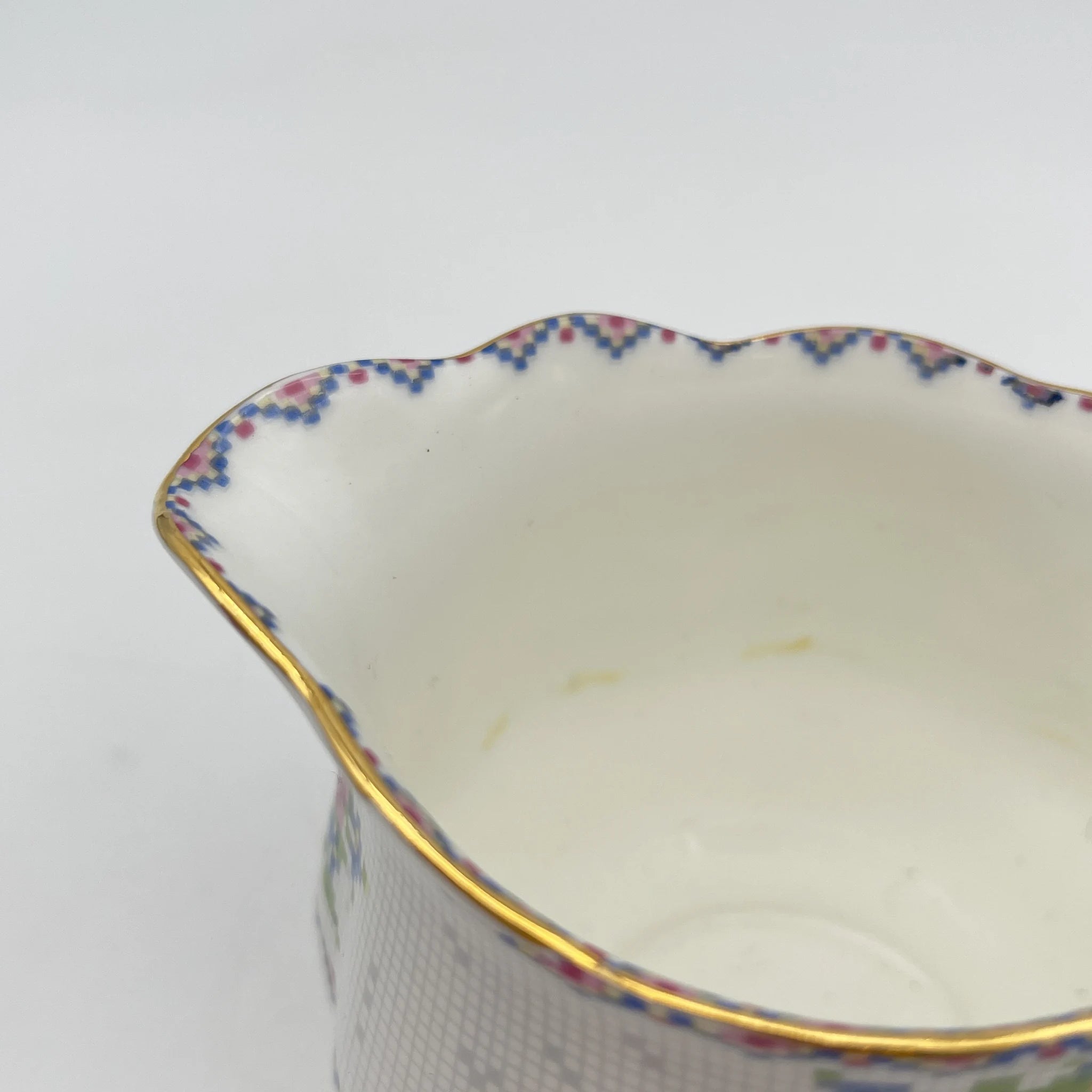 【复古】牛奶瓶/ Royal Albert / Petit Point /估计1930-70s / Bone China /英国/小波湾风