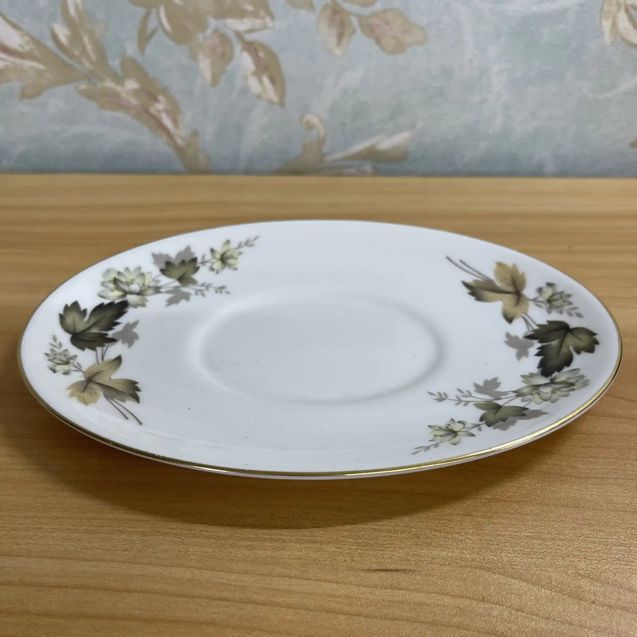 【复古】酱料船+茶托/ Royal Doulton / Larchmont /估计20c中后期/瓷器/英国/金彩