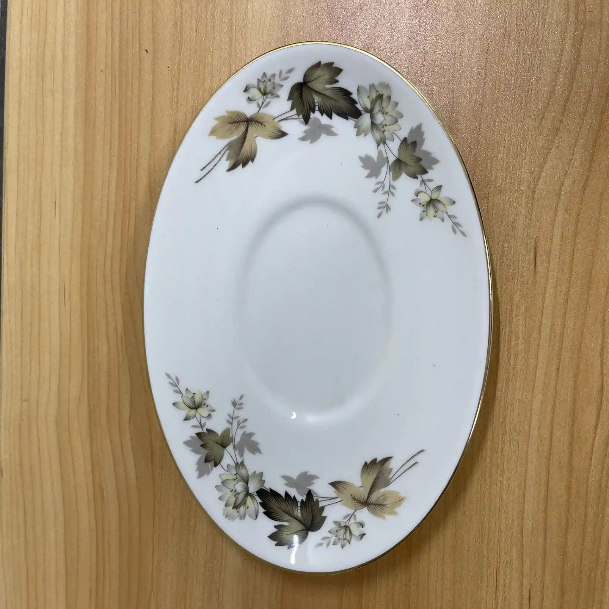 【复古】酱料船+茶托/ Royal Doulton / Larchmont /估计20c中后期/瓷器/英国/金彩