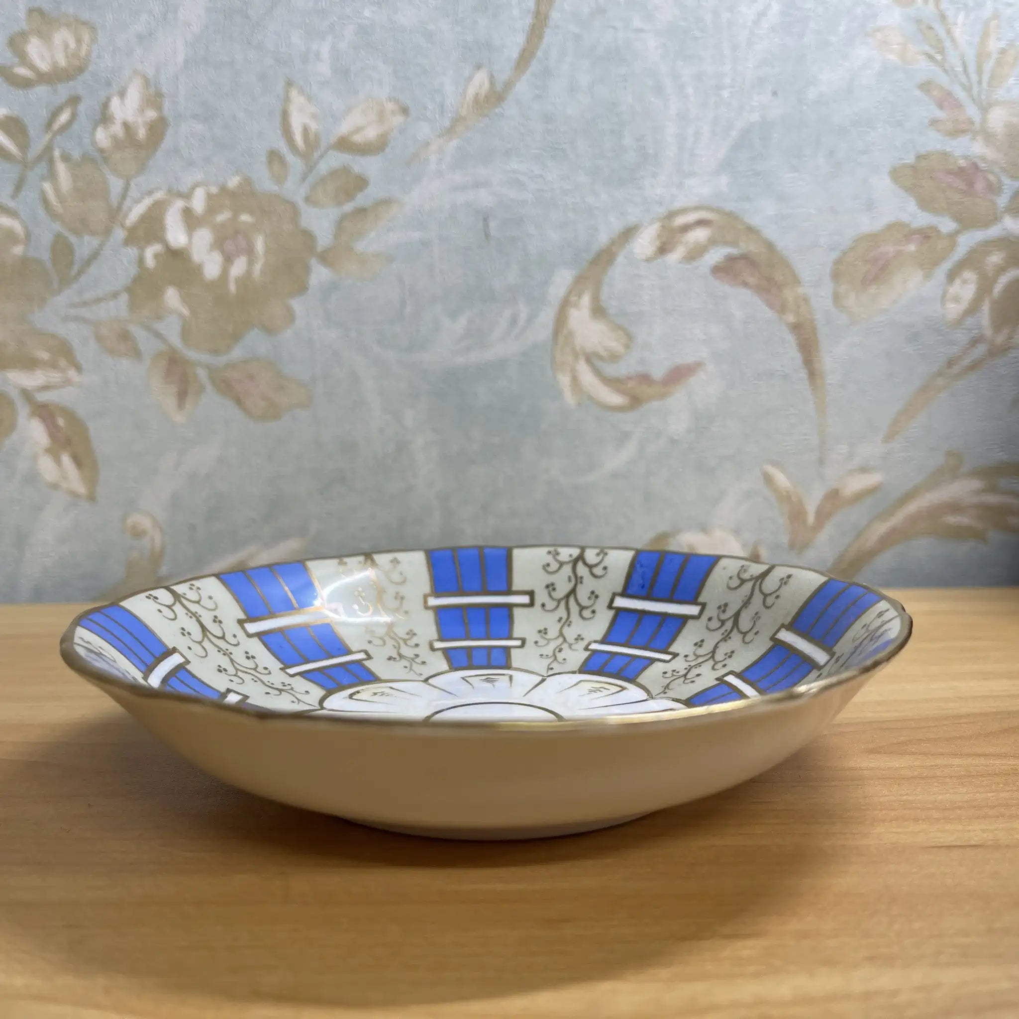 [Antique] Cup and saucer 2P / Estimated late 19C / Ceramic / Gold-colored