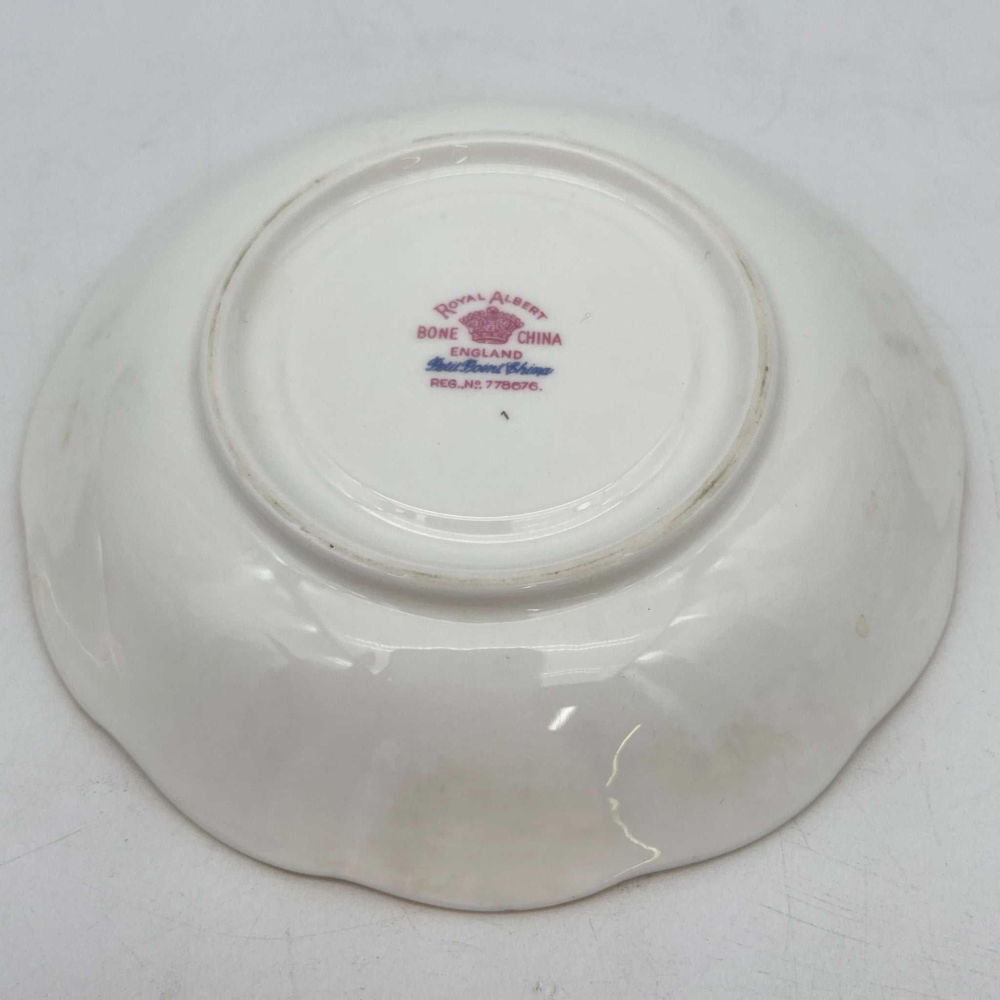 【复古】三重奏（茶杯&茶托+甜点盘）2p / Royal Albert / Petit Point /估计1930-70s / Bone China /英国 小波风