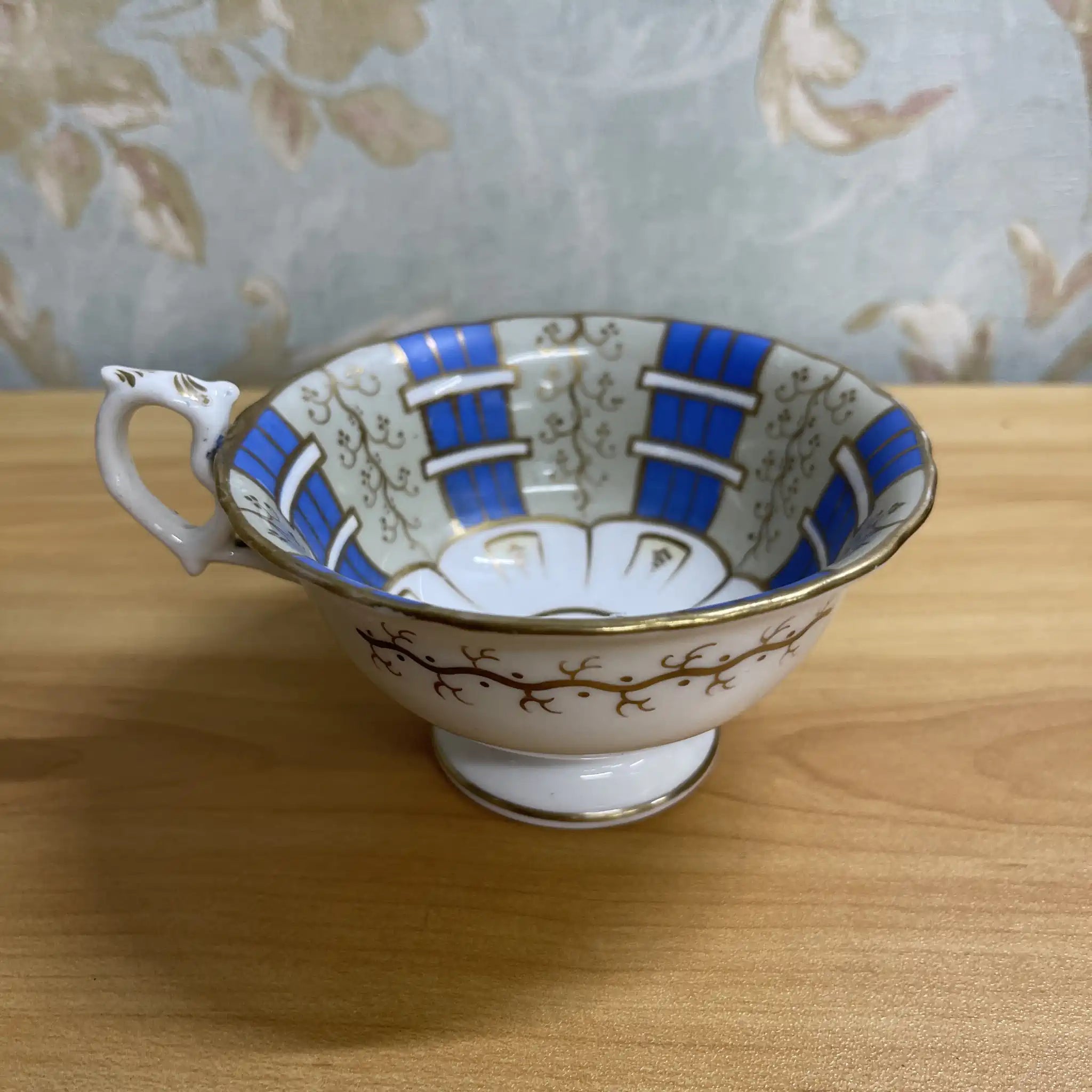 [Antique] Cup & saucer + cup / Estimated late 19C / Ceramic / Gold-colored