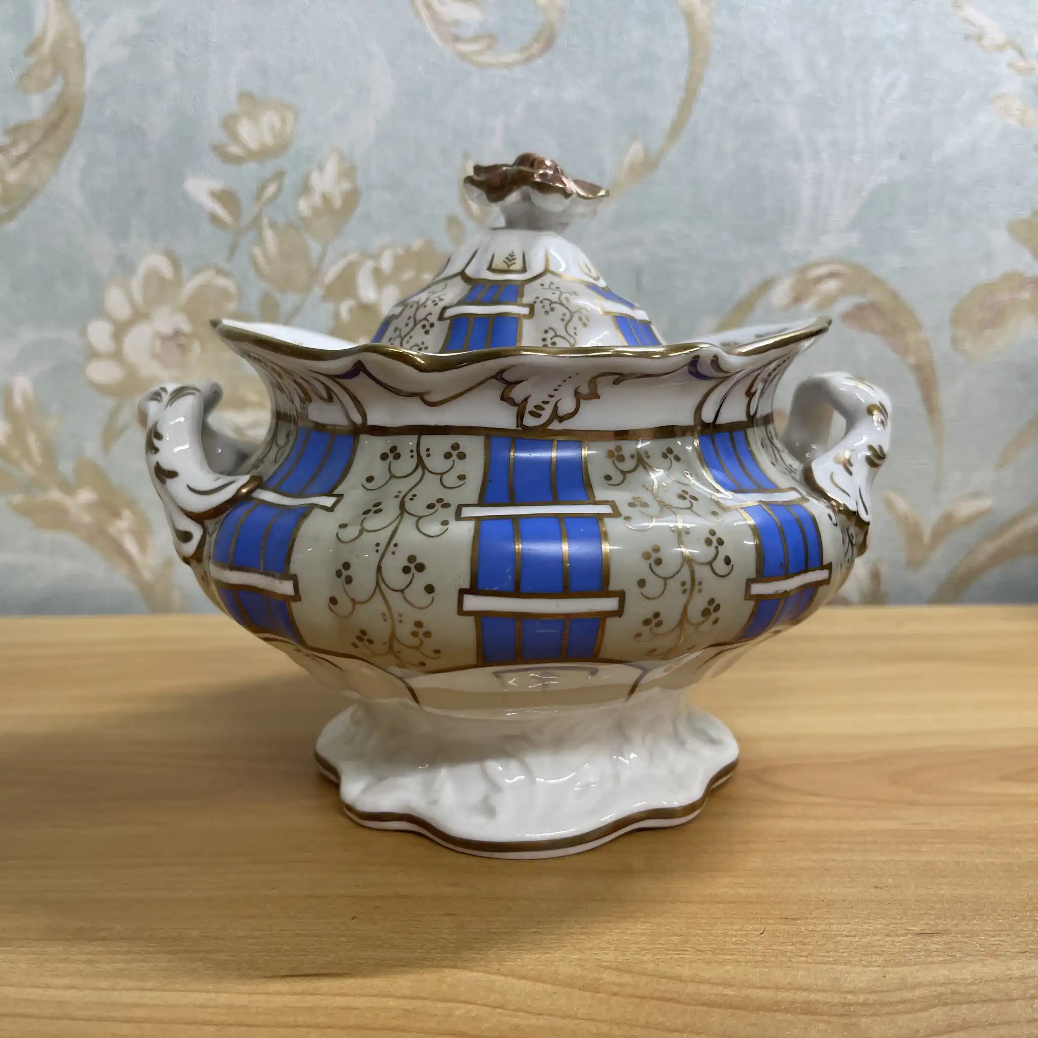 [Antique] Sugar pot / Estimated late 19C / Ceramic / Gold-colored