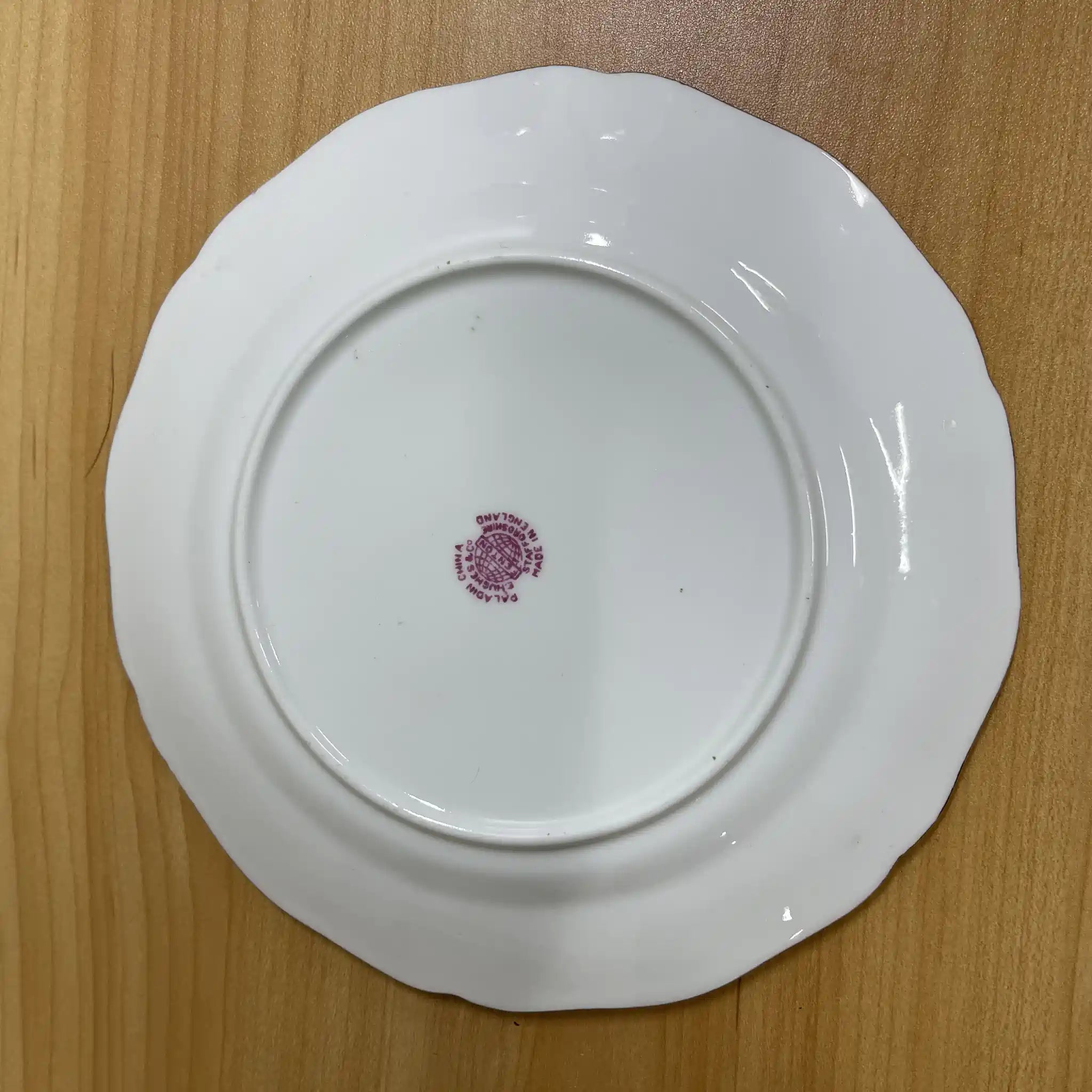 [Antique] Trio (C&S+dessert plate) 2P / E. Hughes / Paladin China / Estimated mid-20C / Porcelain / England / Rose