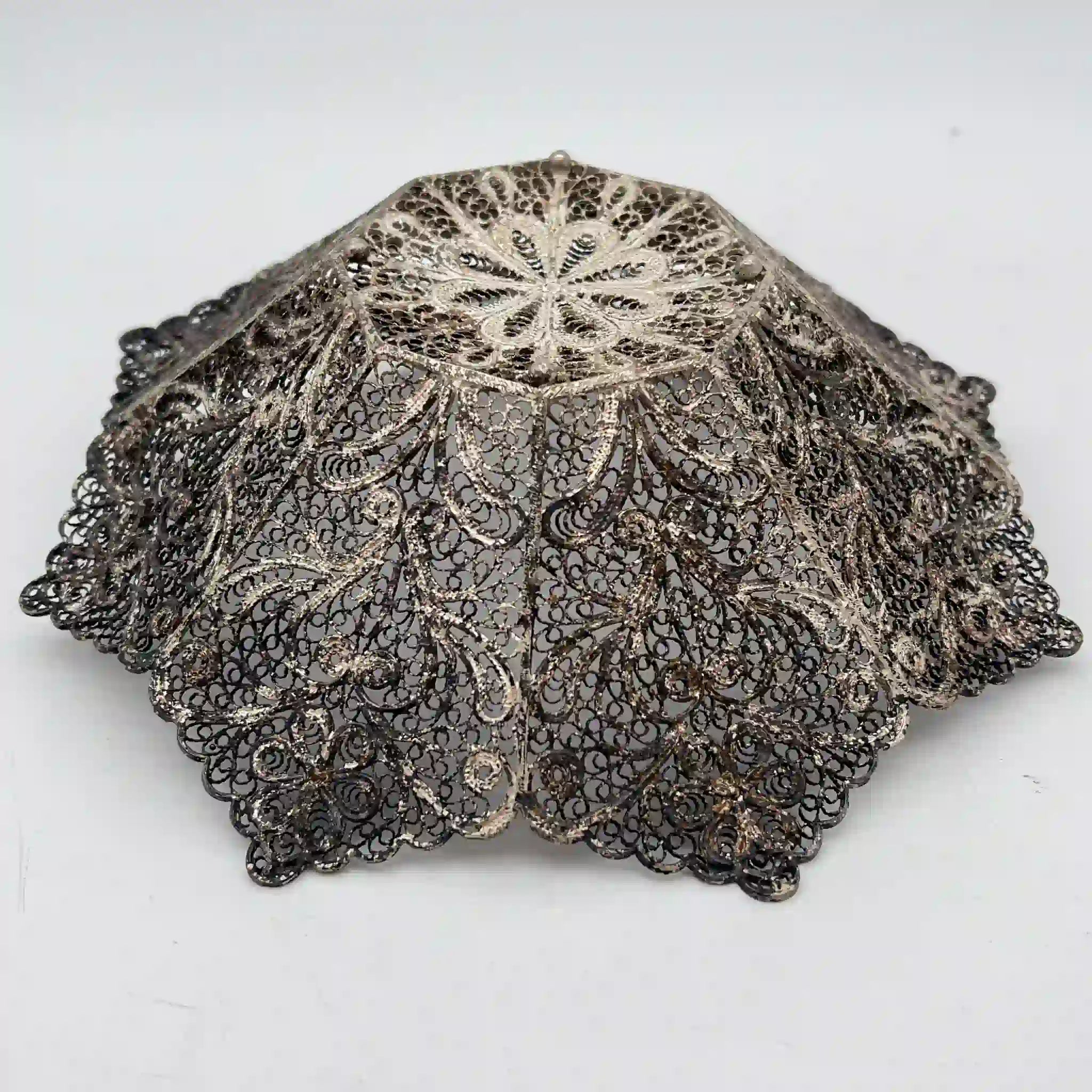 [Antique] Filigree basket / Estimated early 20C / Silver / Italy / Filigree (silver filigree)