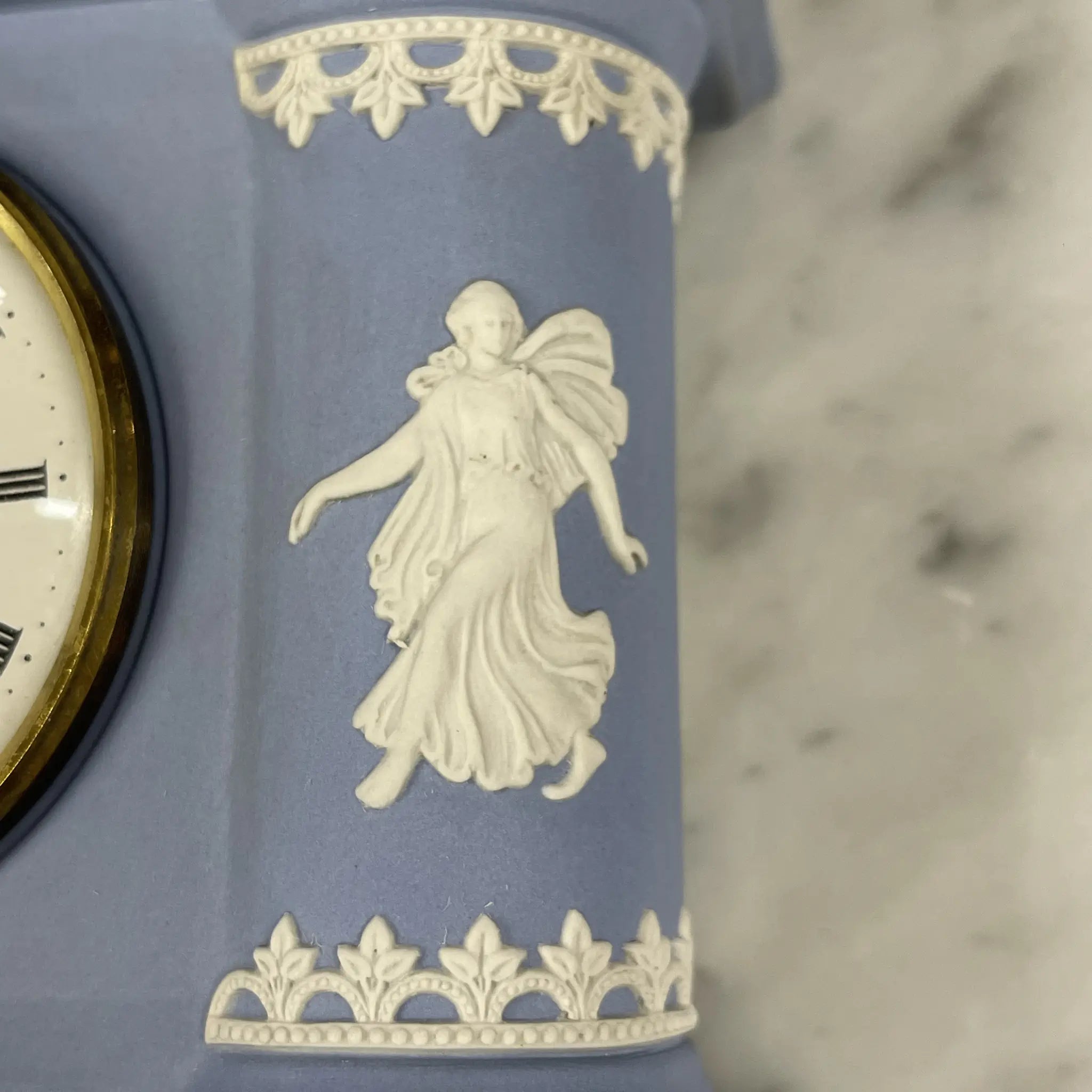 【アンティーク】 置き時計 / WEDGEWOOD(ウェッジウッド) / ジャスパーウェア / ストーンウェア / イギリス