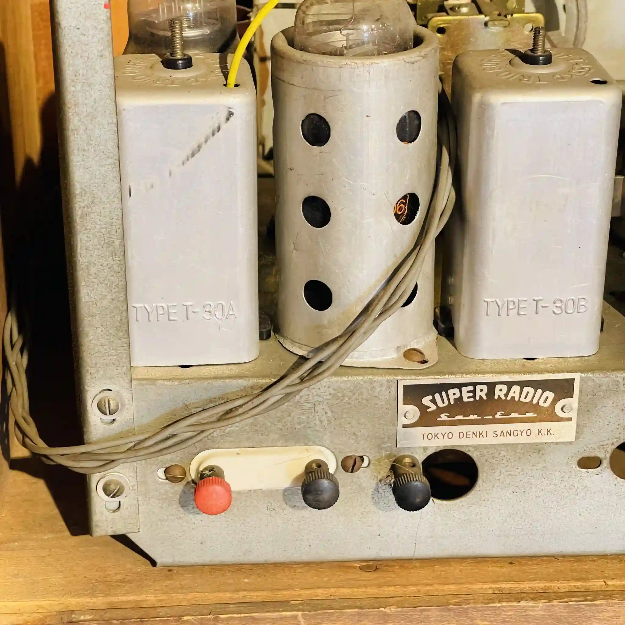【リユース】 真空管ラジオ / 東京電機産業 / SRー2 / 電源プラグなし
