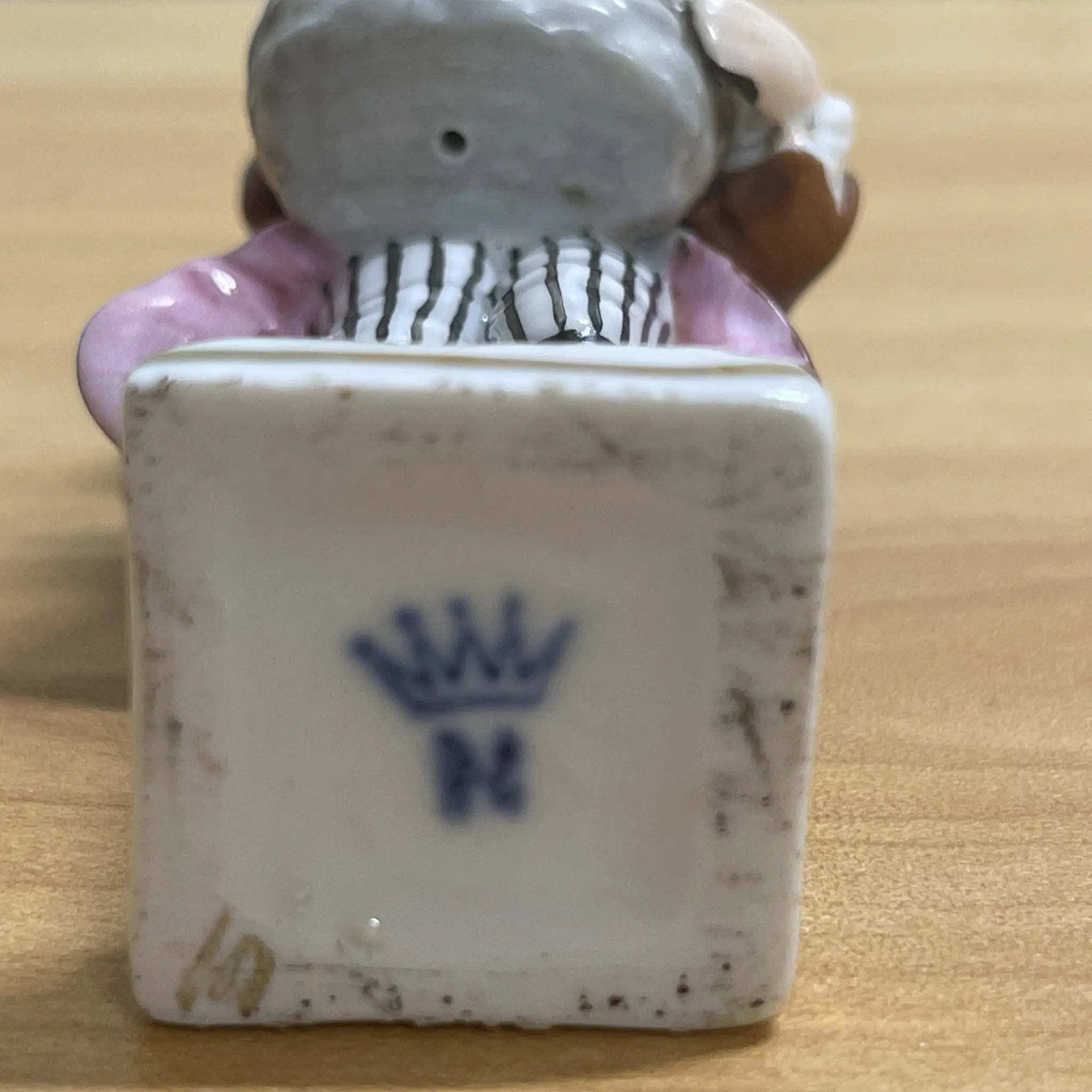 [Antique] Figurine (ceramic doll)