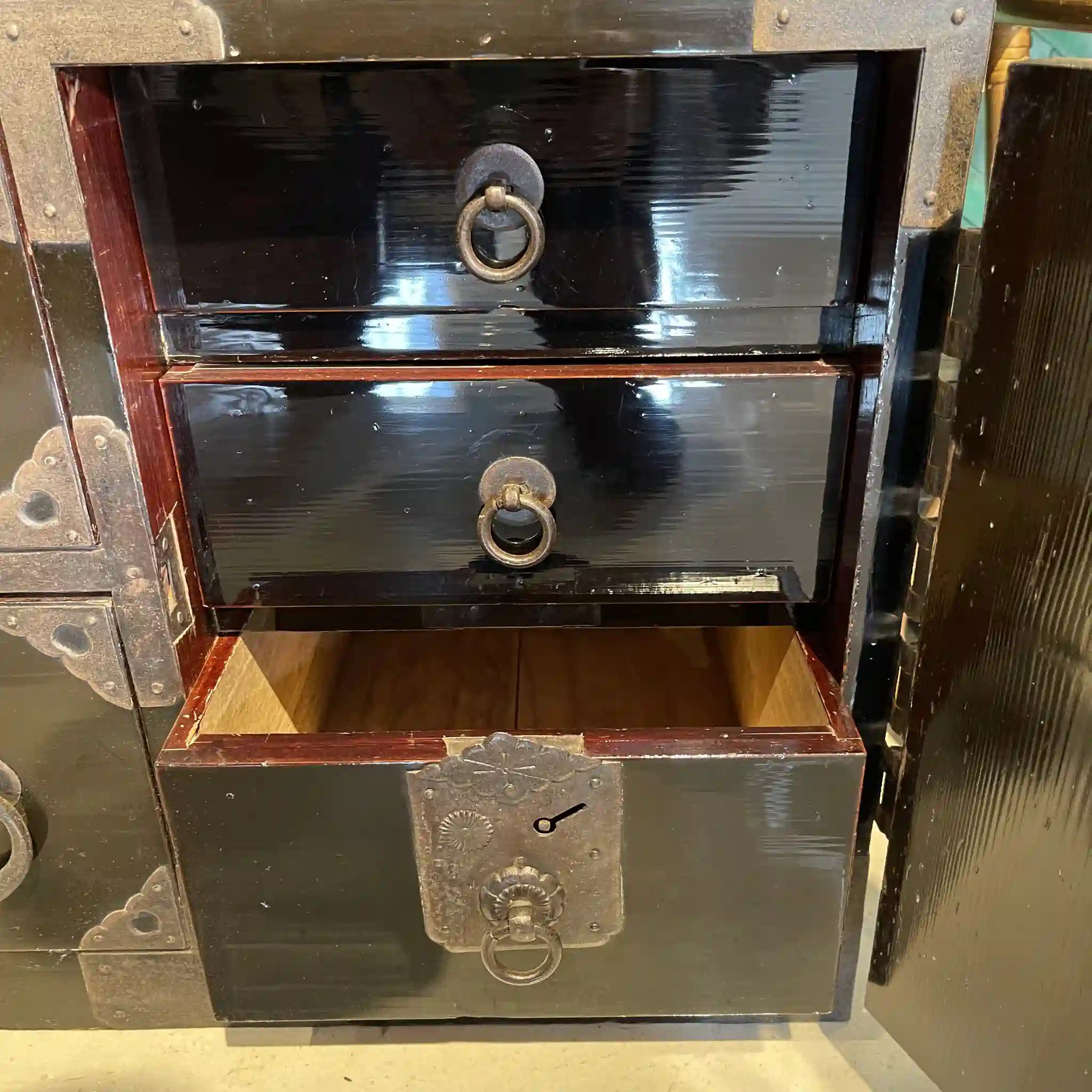 【アンティーク】 和箪笥 /