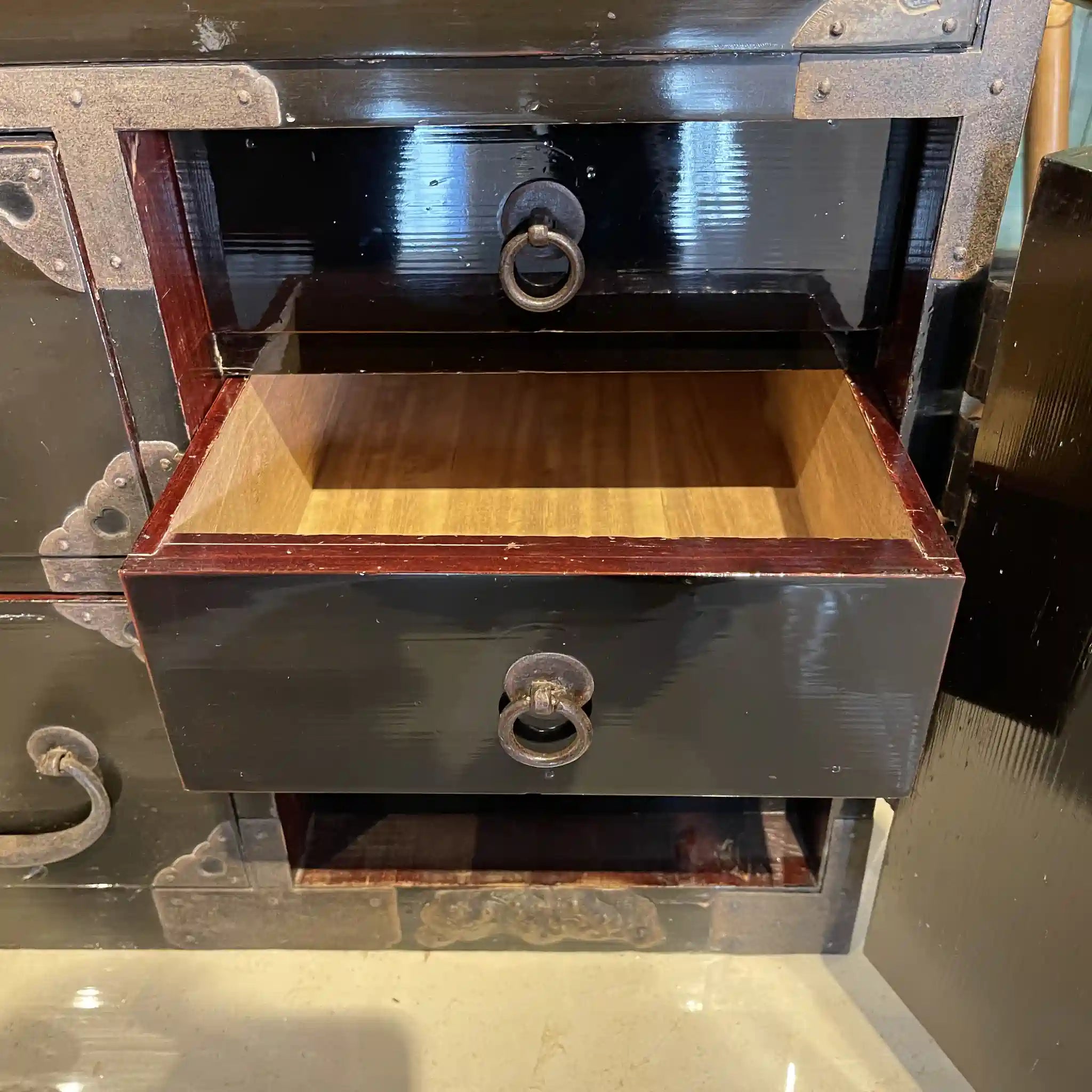 【アンティーク】 和箪笥 /