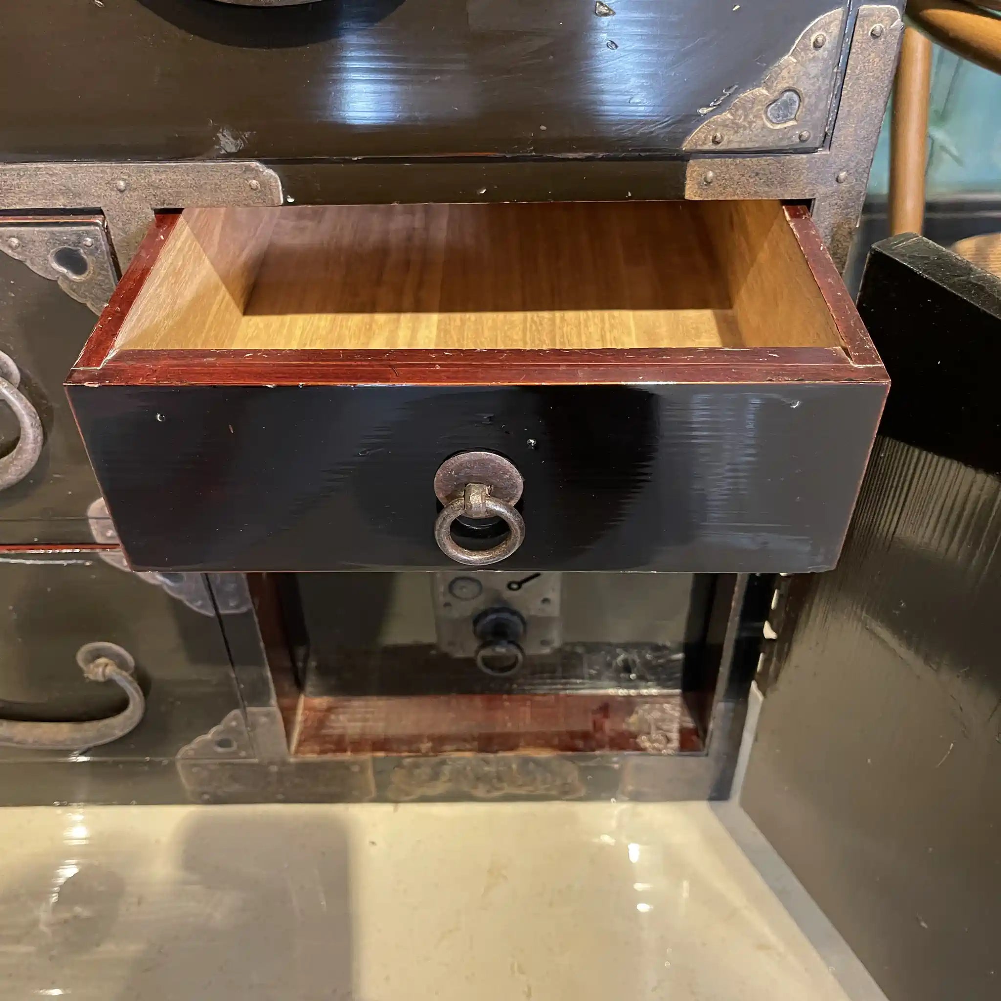 【アンティーク】 和箪笥 /