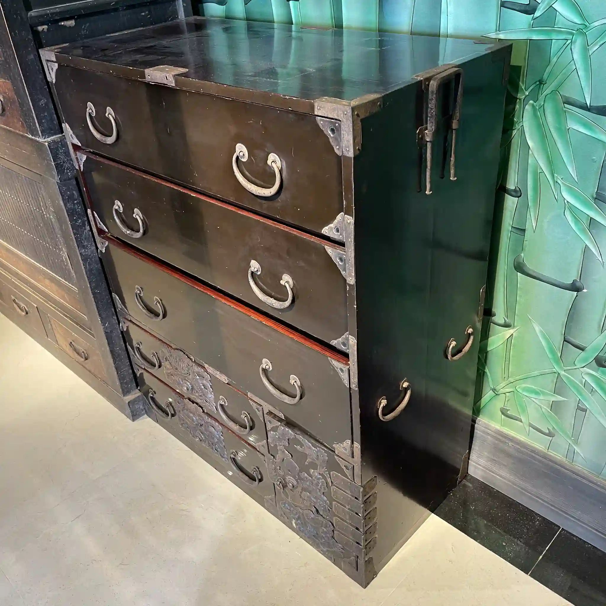 【アンティーク】 和箪笥 /