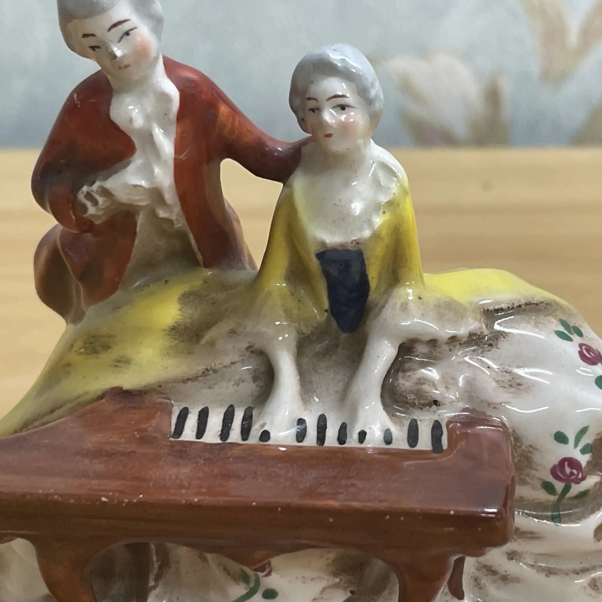 [Vintage] Figurine (ceramic doll)