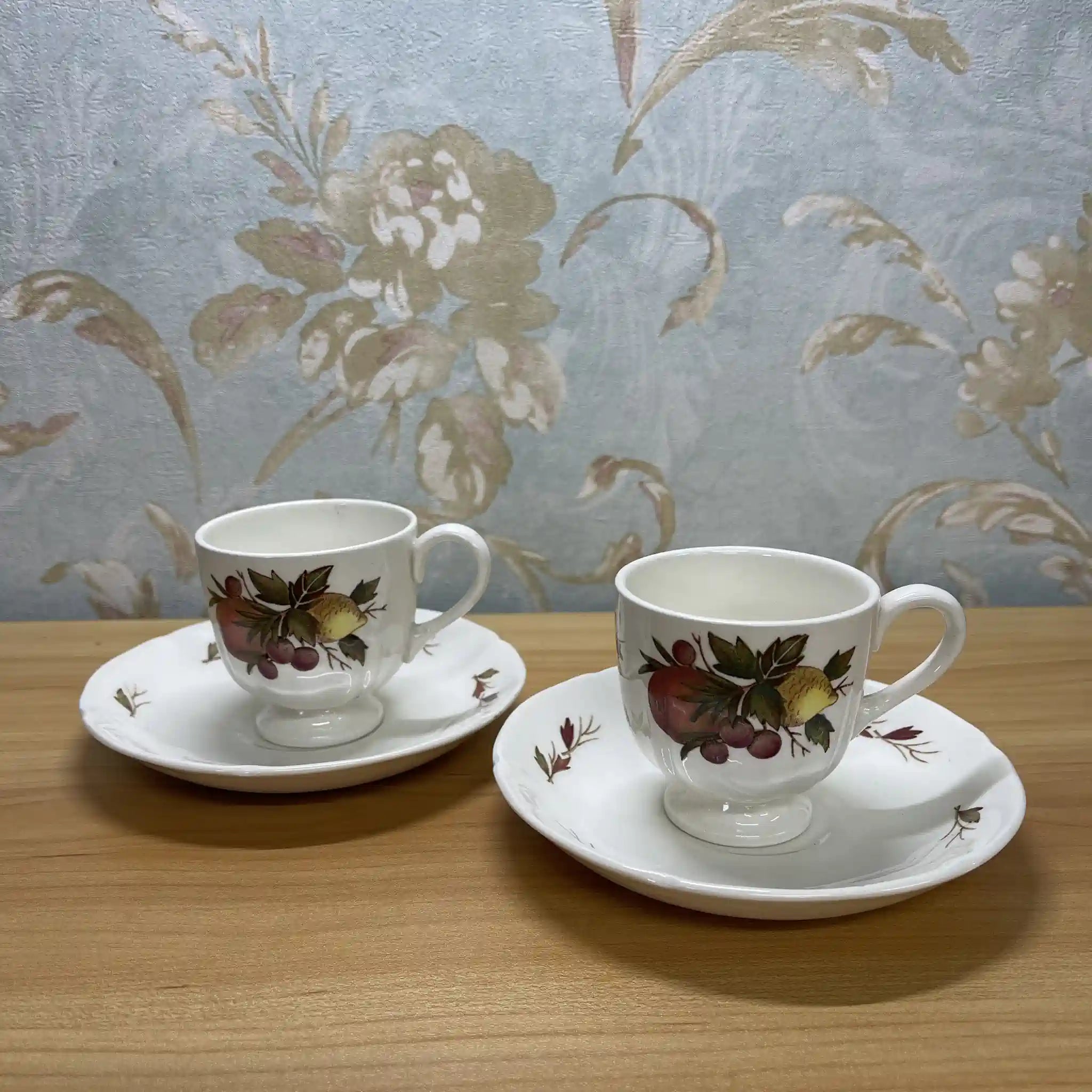 【ビンテージ】 カップ&ソーサー2P / Wedgewood (ウェッジウッド) / Drury Lane / 推定20C中期 / 陶器 / イギリス