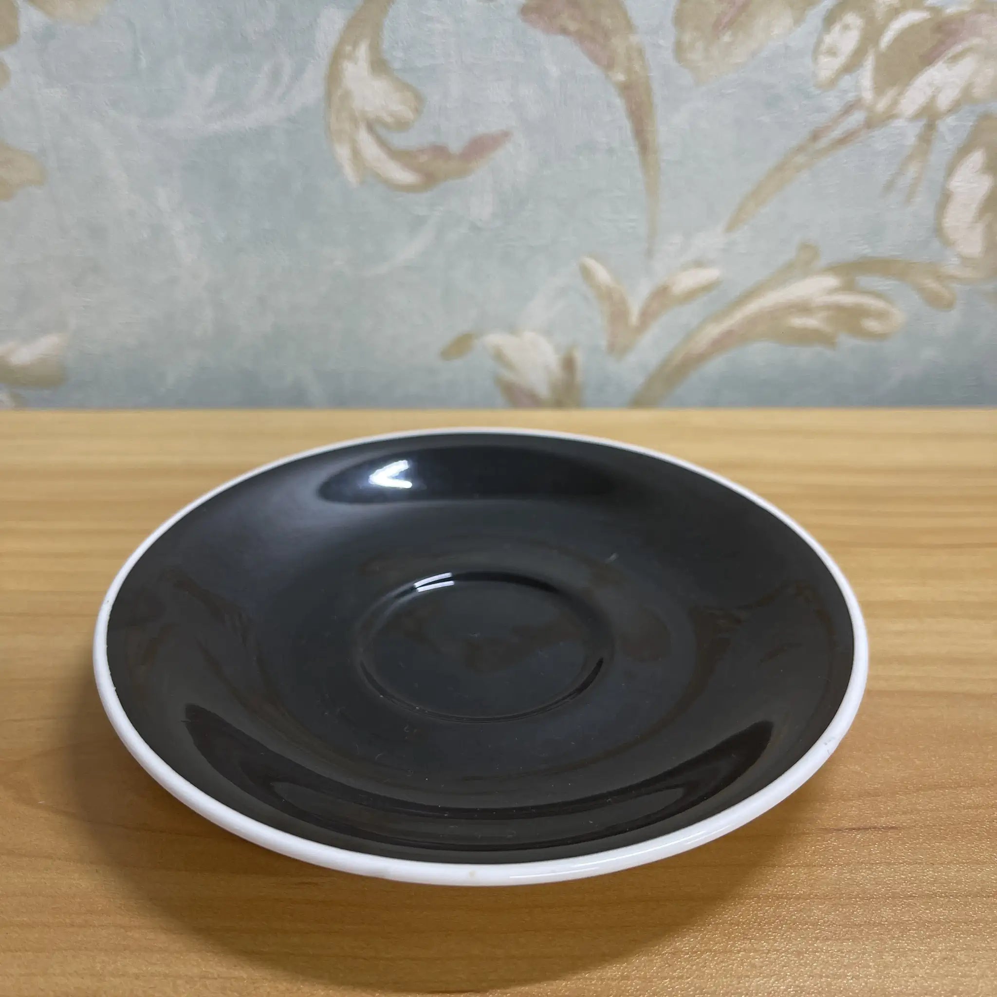 【复古】三重奏（c&s +甜点盘）2p / Royal Albert / Masquerade /估计20c中期/ Bone China /英国/黑玫瑰