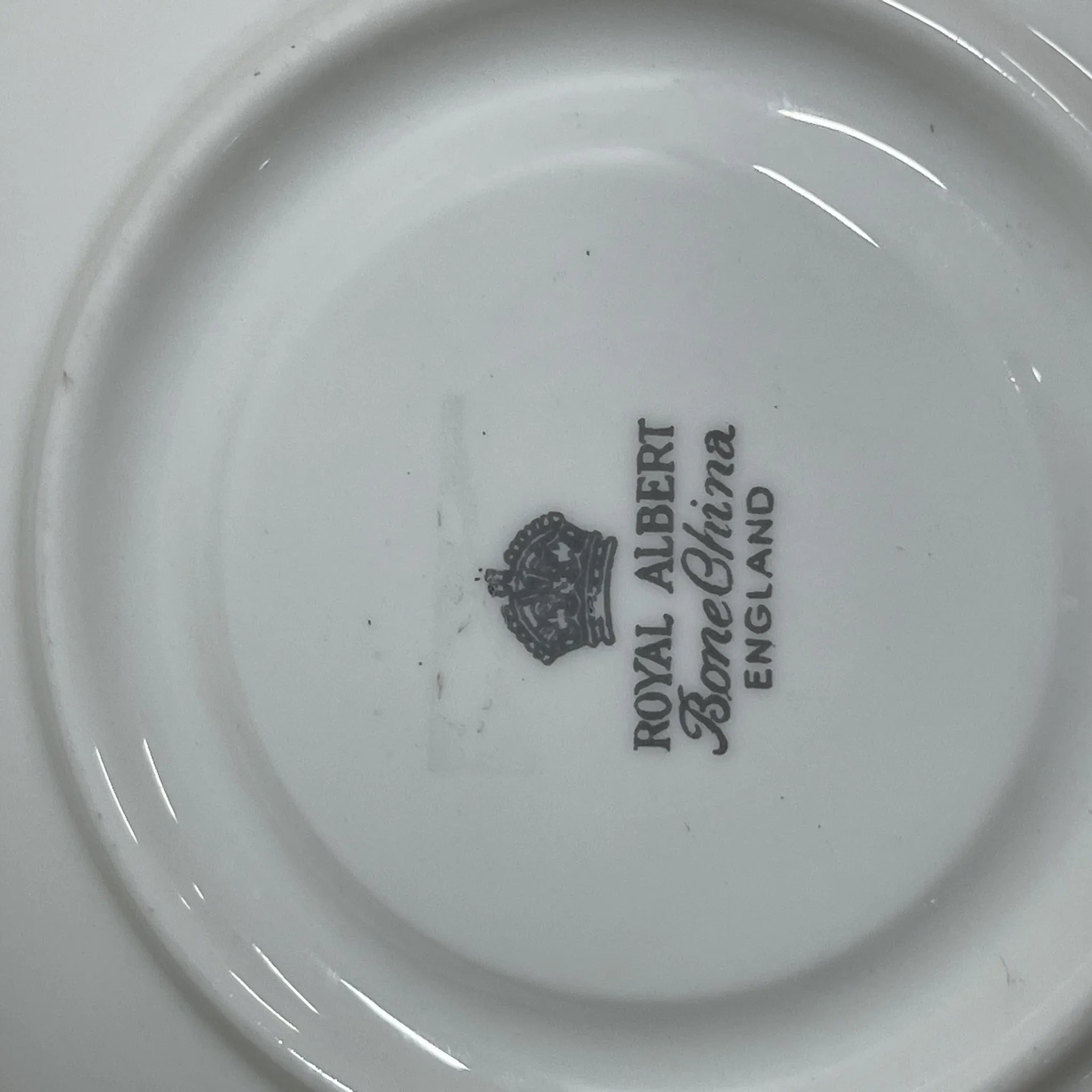 【复古】三重奏+甜点盘/ Royal Albert / Masquerade /估计20c中期/ Bone China /英国/黑玫瑰