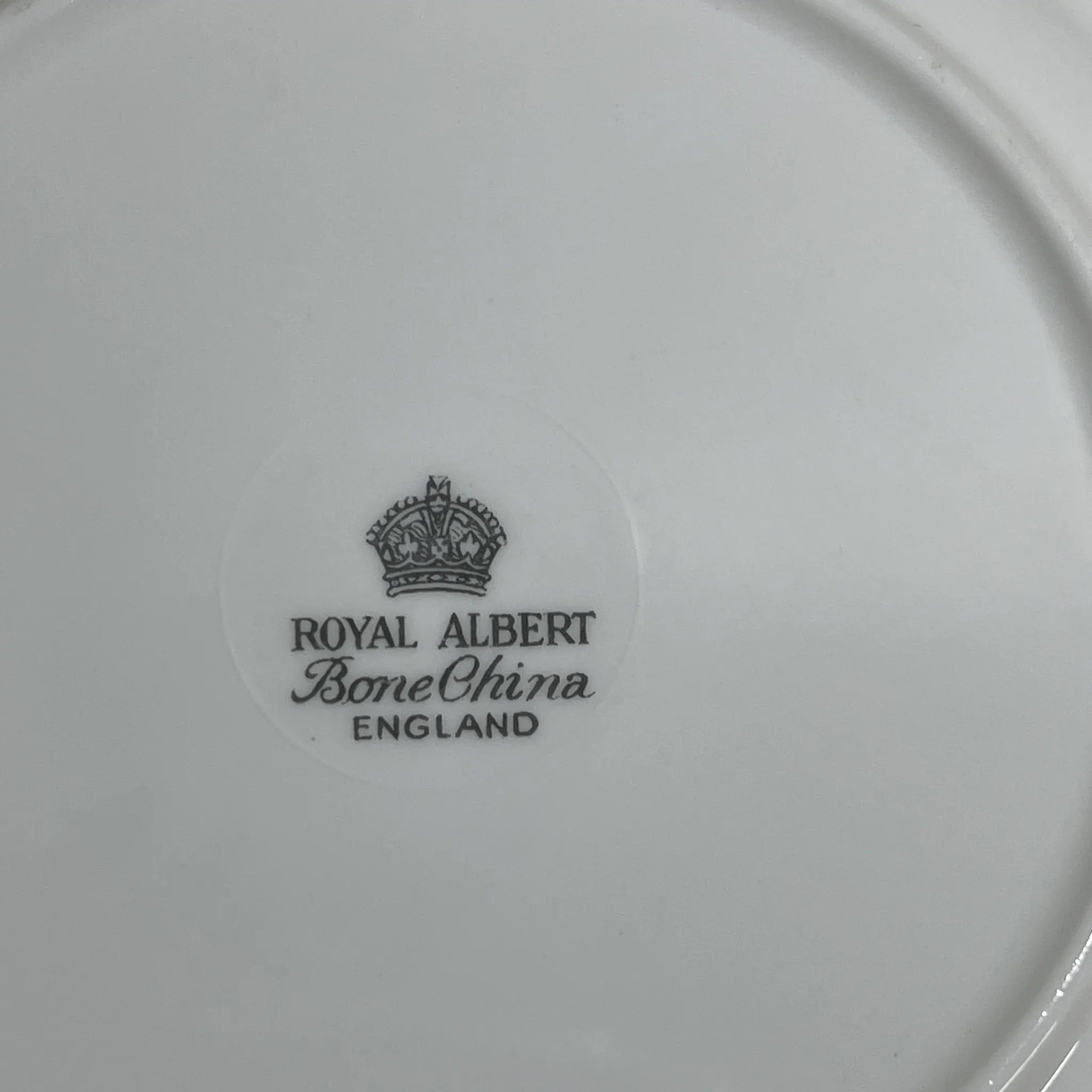 【复古】三重奏+甜点盘/ Royal Albert / Masquerade /估计20c中期/ Bone China /英国/黑玫瑰