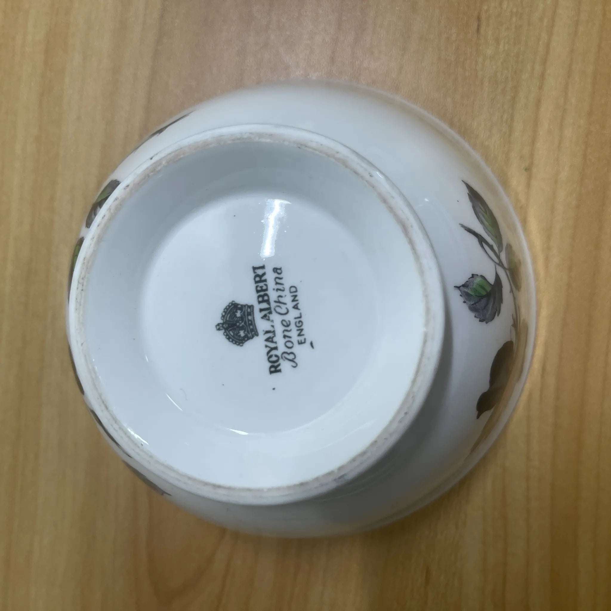 【复古】咖啡杯/ Royal Albert / Masquerade /估计20c中期/ Bone China /英国/黑玫瑰
