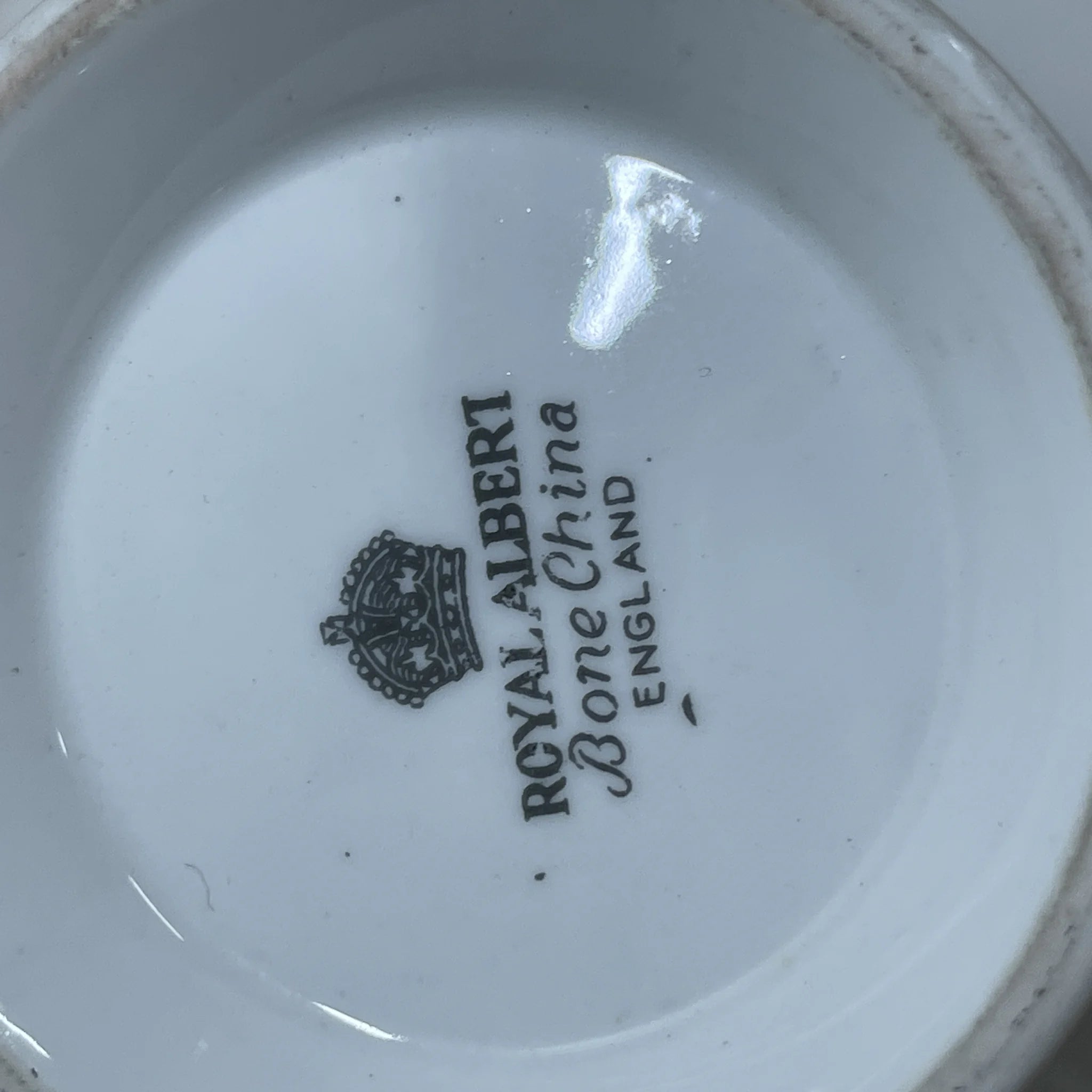 【复古】咖啡杯/ Royal Albert / Masquerade /估计20c中期/ Bone China /英国/黑玫瑰