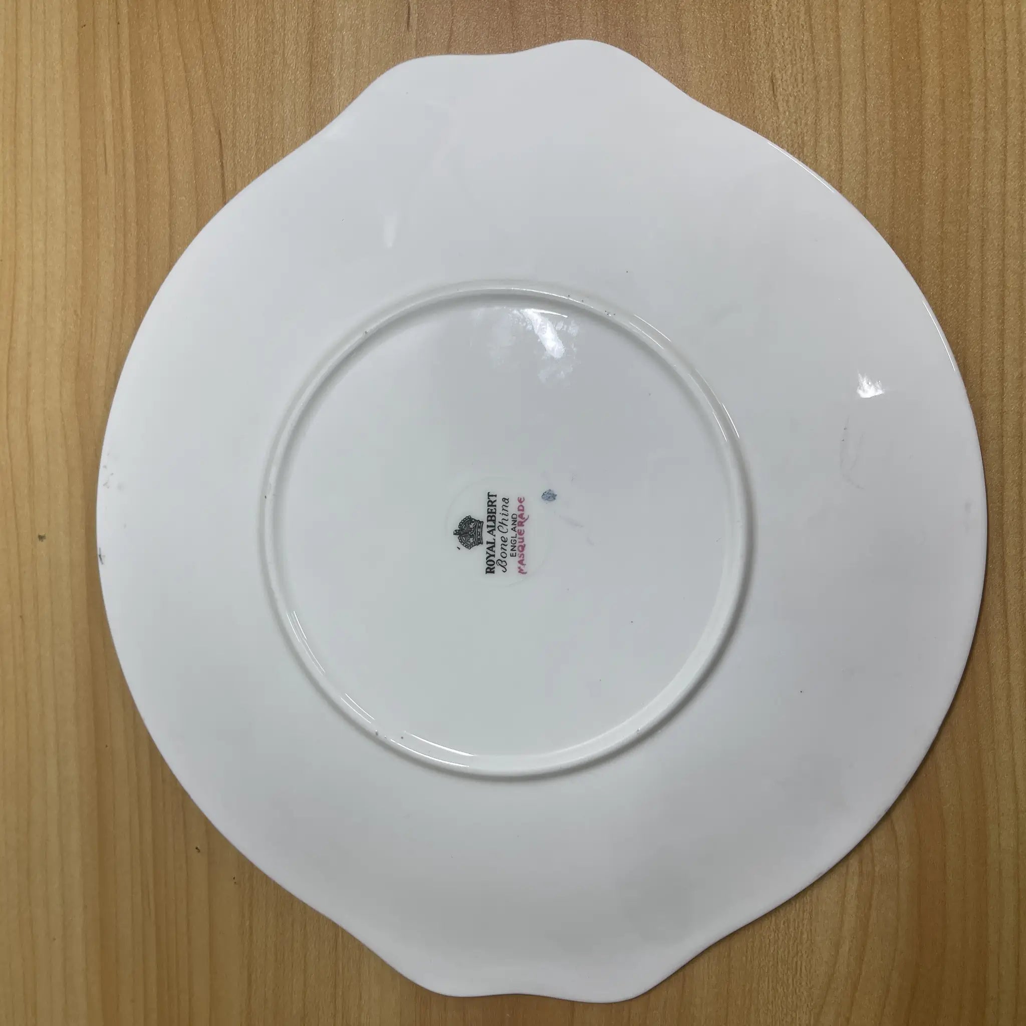 【复古】晚餐盘（主盘）/ Royal Albert / Masquerade /估计20c中期/ Bone China /英国/黑玫瑰
