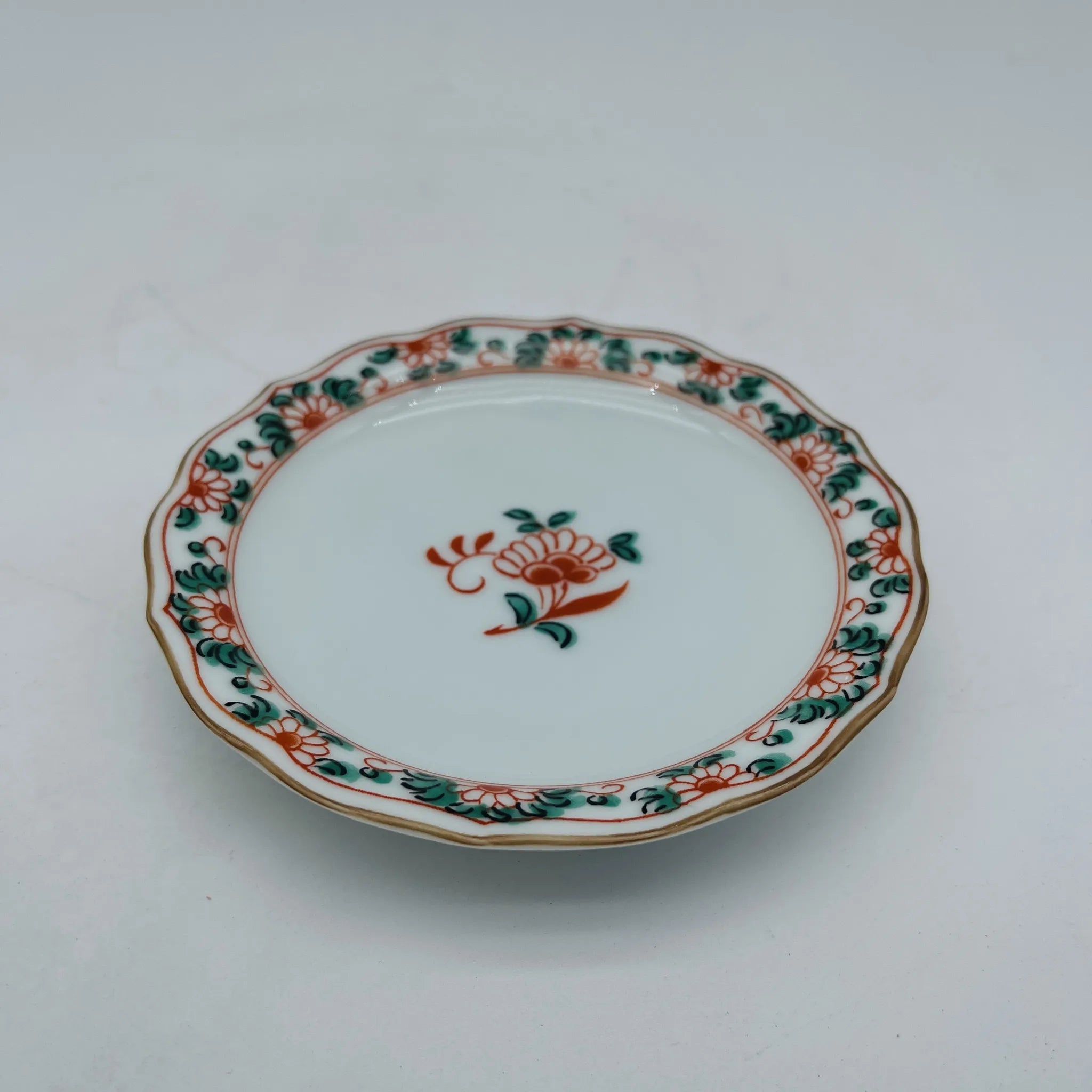 【リユース】 小皿揃 10P / 光峰作 / 磁器 / 日本 / 沢泉陶器店 縁波型 / 箱付き