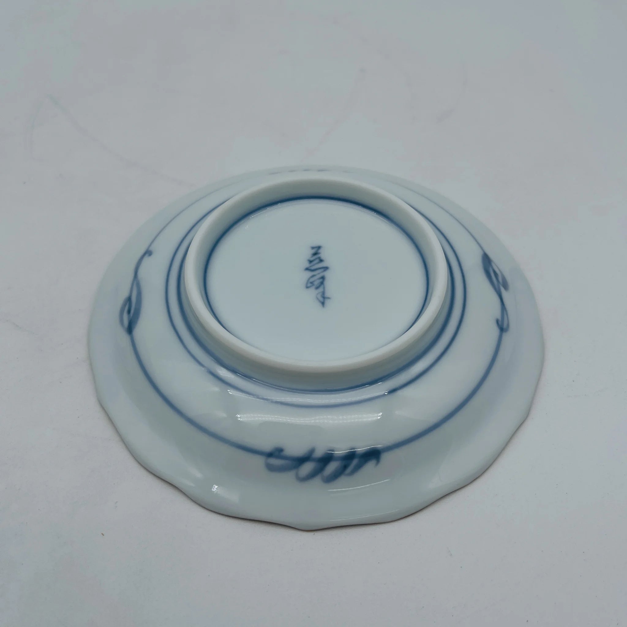 【リユース】 小皿揃 10P / 光峰作 / 磁器 / 日本 / 沢泉陶器店 縁波型 / 箱付き