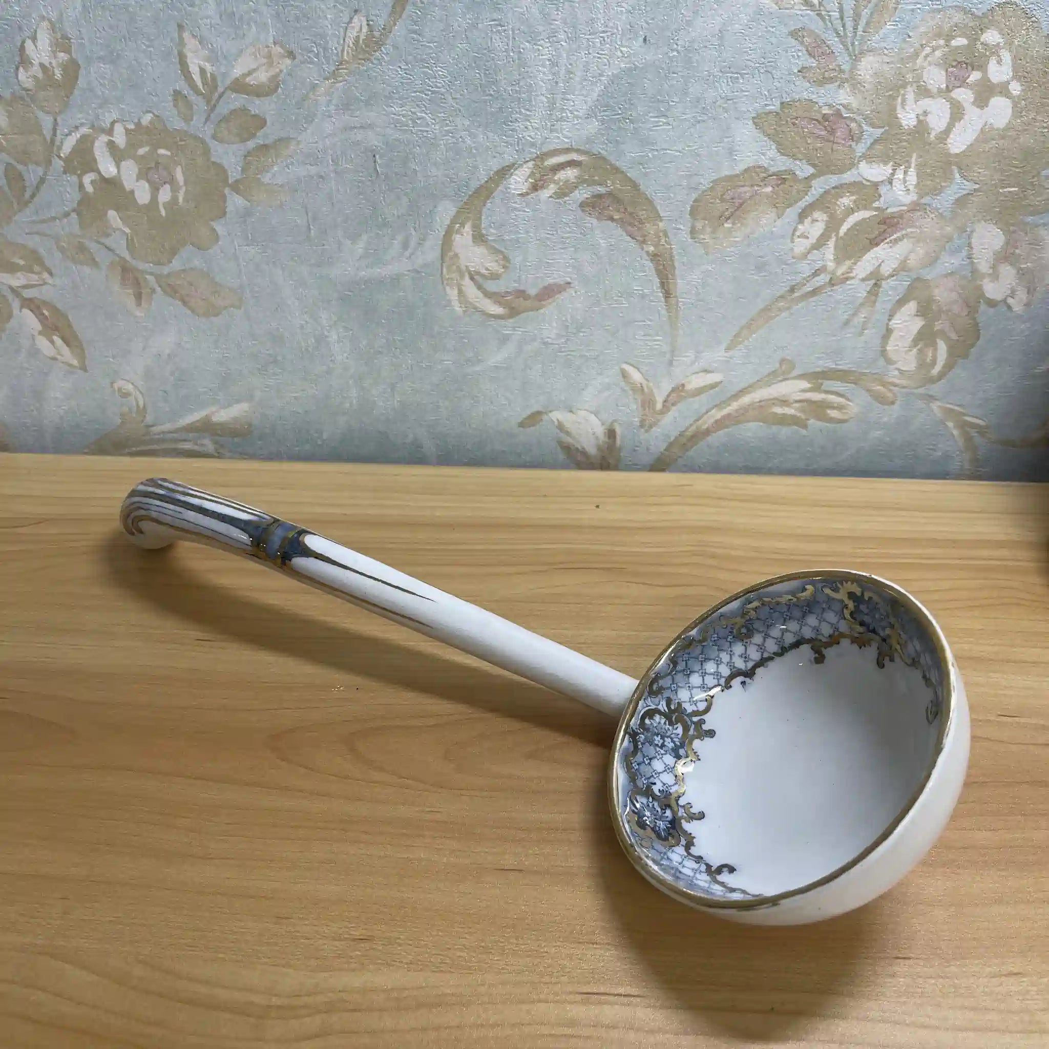 【アンティーク】 スープチューリン+レードル / Furnivals / Venice / 推定1900前後 / 陶器 / イギリス / ロカイユ, スクロール, ラティスワーク