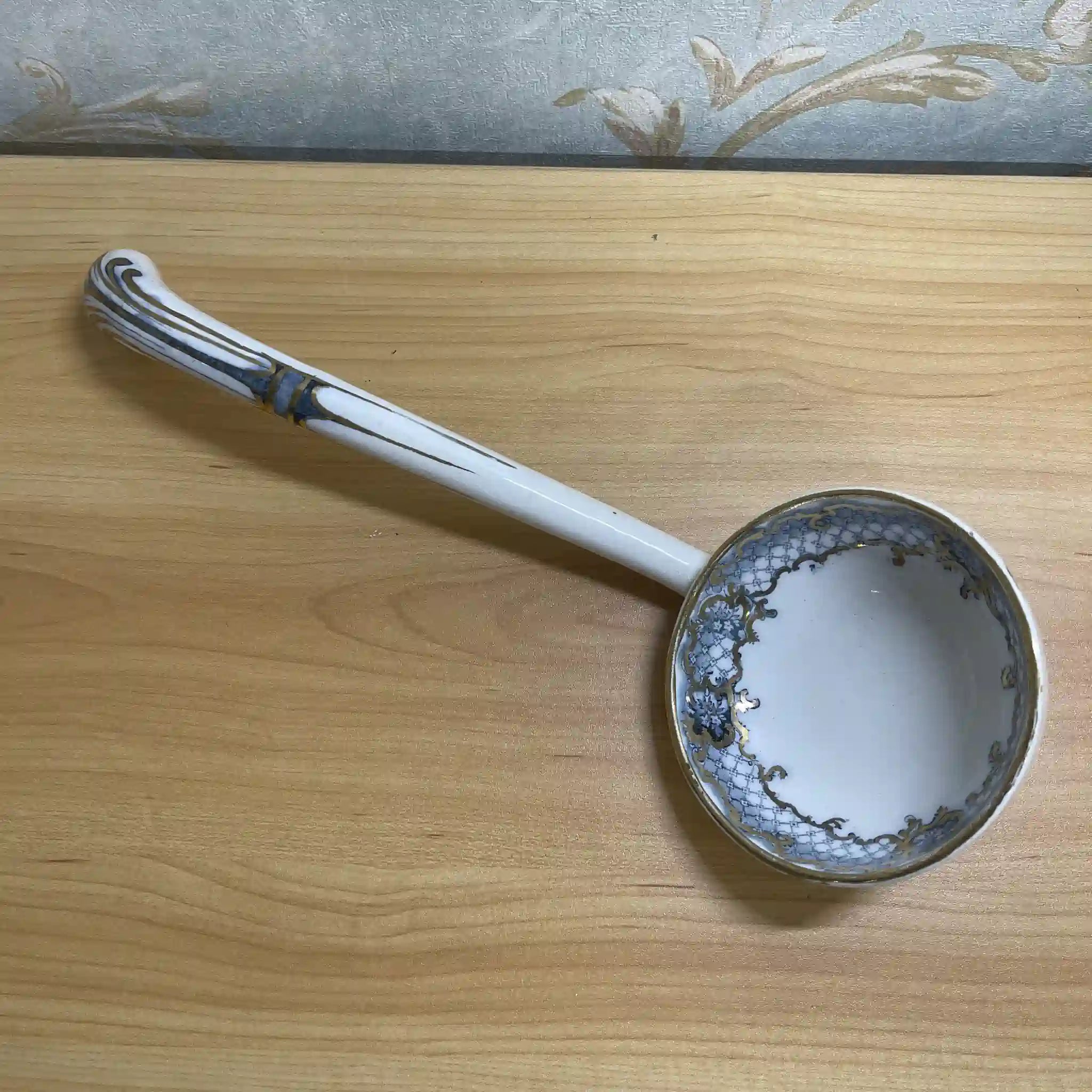 【アンティーク】 スープチューリン+レードル / Furnivals / Venice / 推定1900前後 / 陶器 / イギリス / ロカイユ, スクロール, ラティスワーク