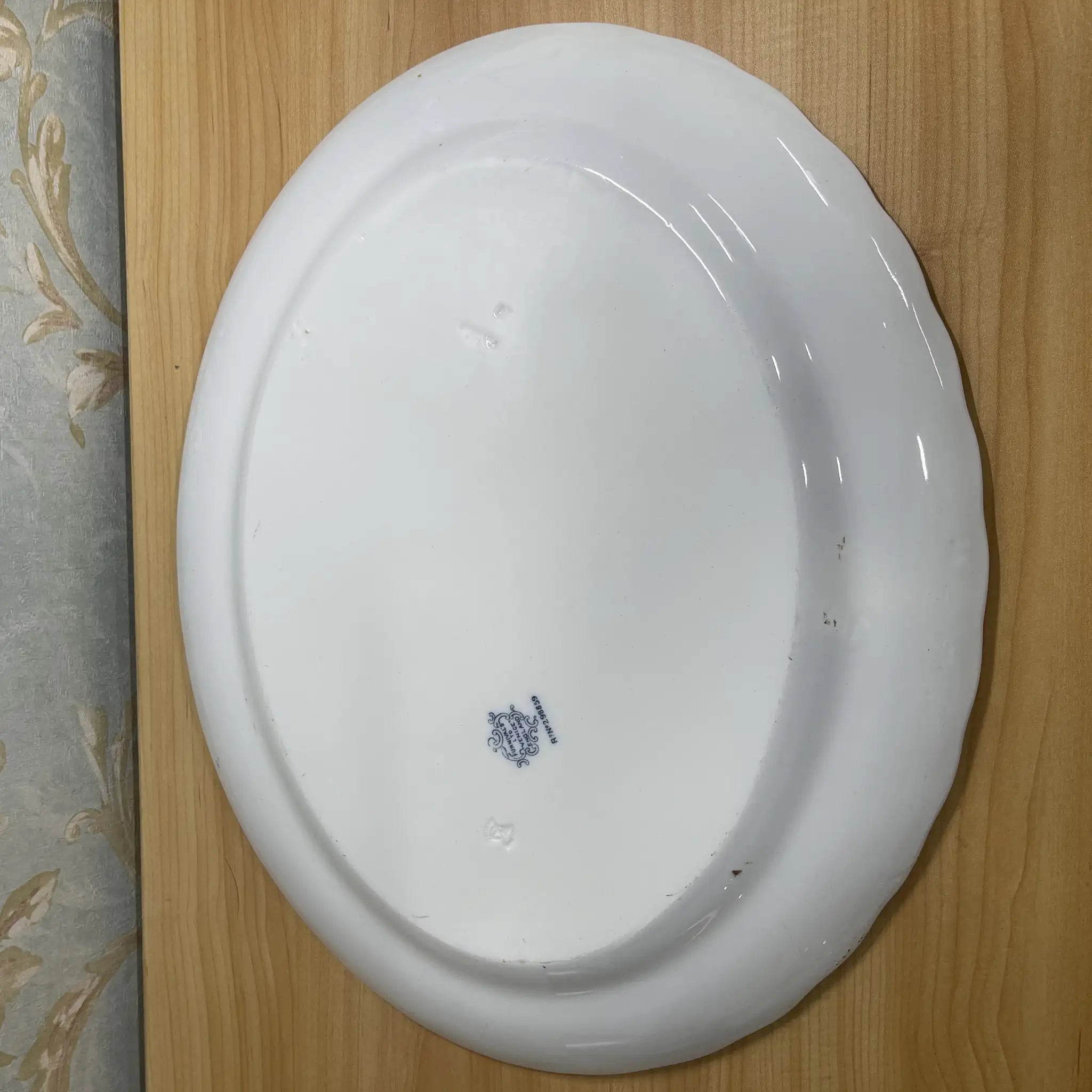 [Antique] Oval platter / Furnivals / Venice / Estimated around 1900 / Pottery / England / Rocaille, scroll, lattice work