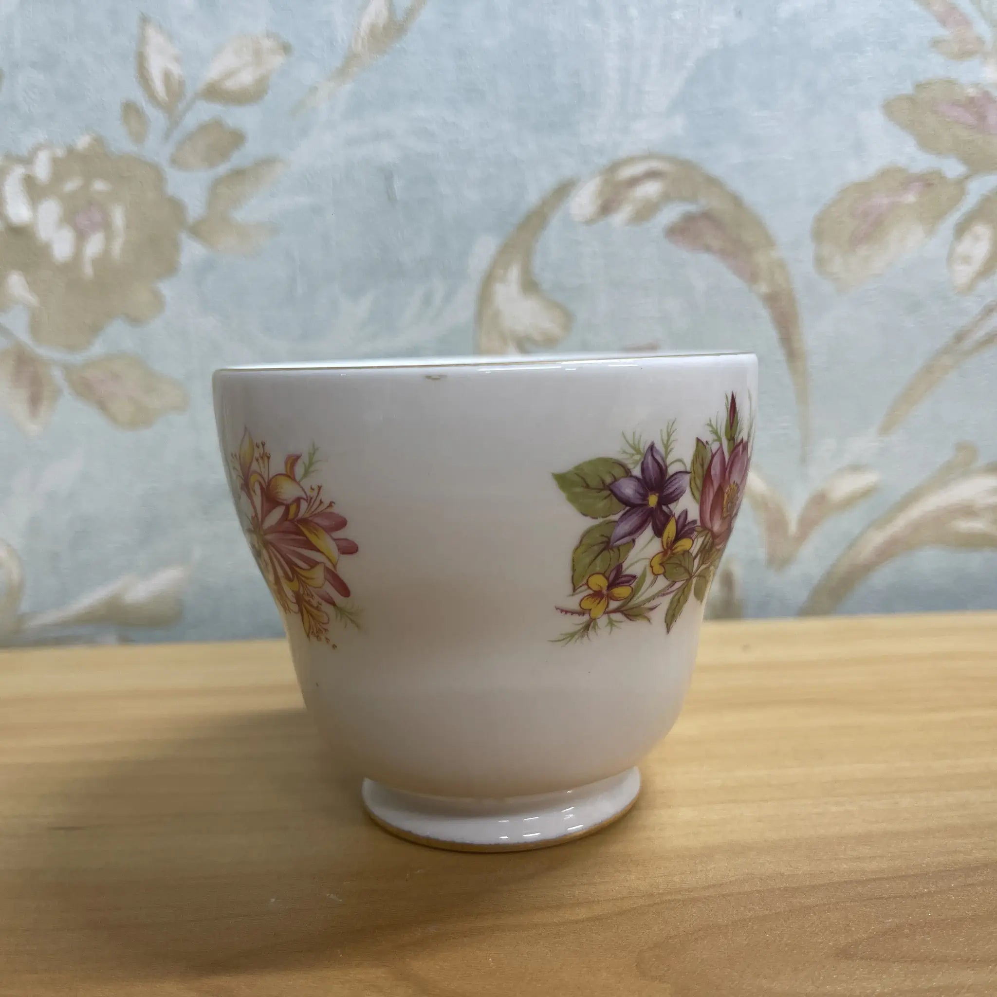[Vintage] Trio (tea cup & saucer + dessert plate) 2P
