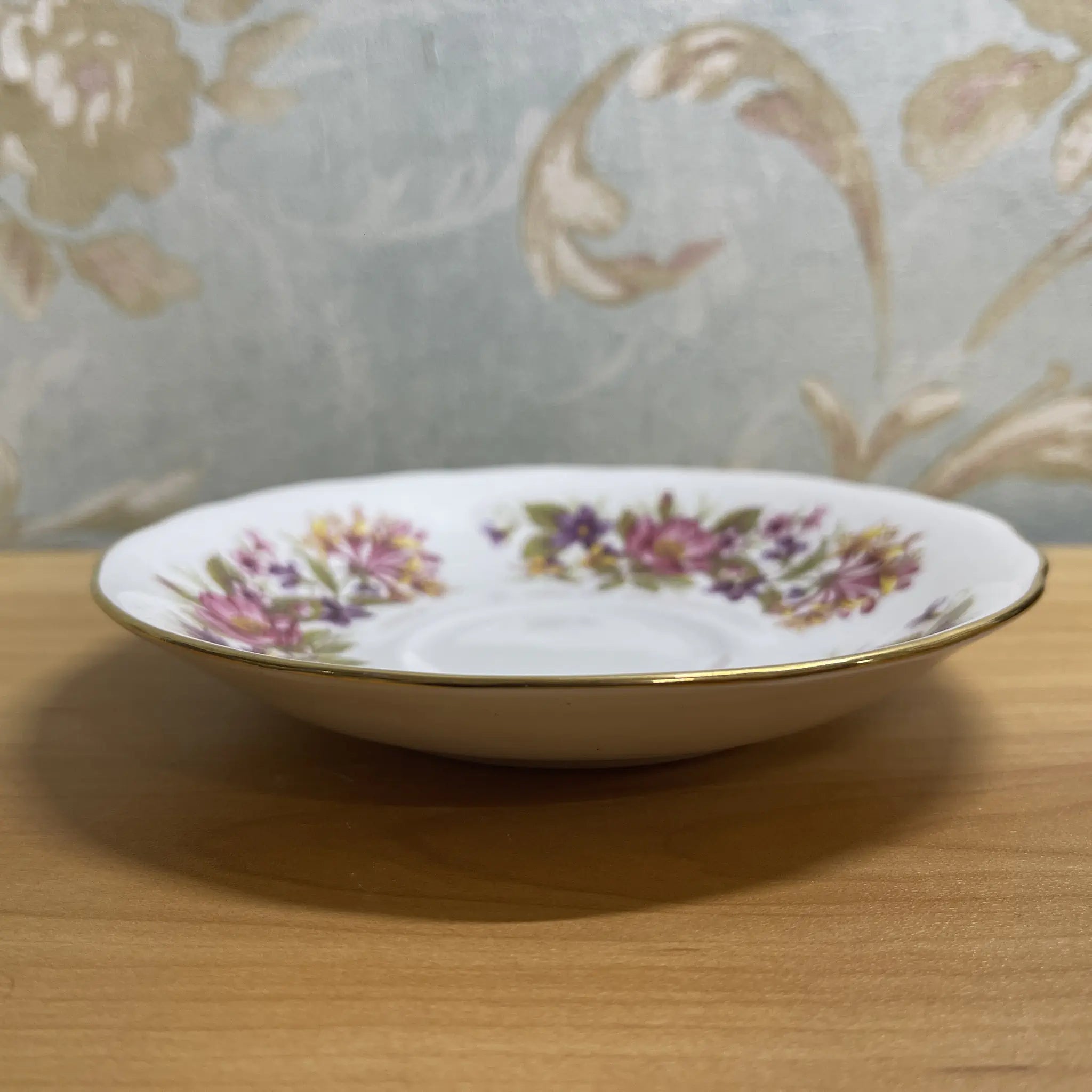 [Vintage] Trio (tea cup & saucer + dessert plate) 2P