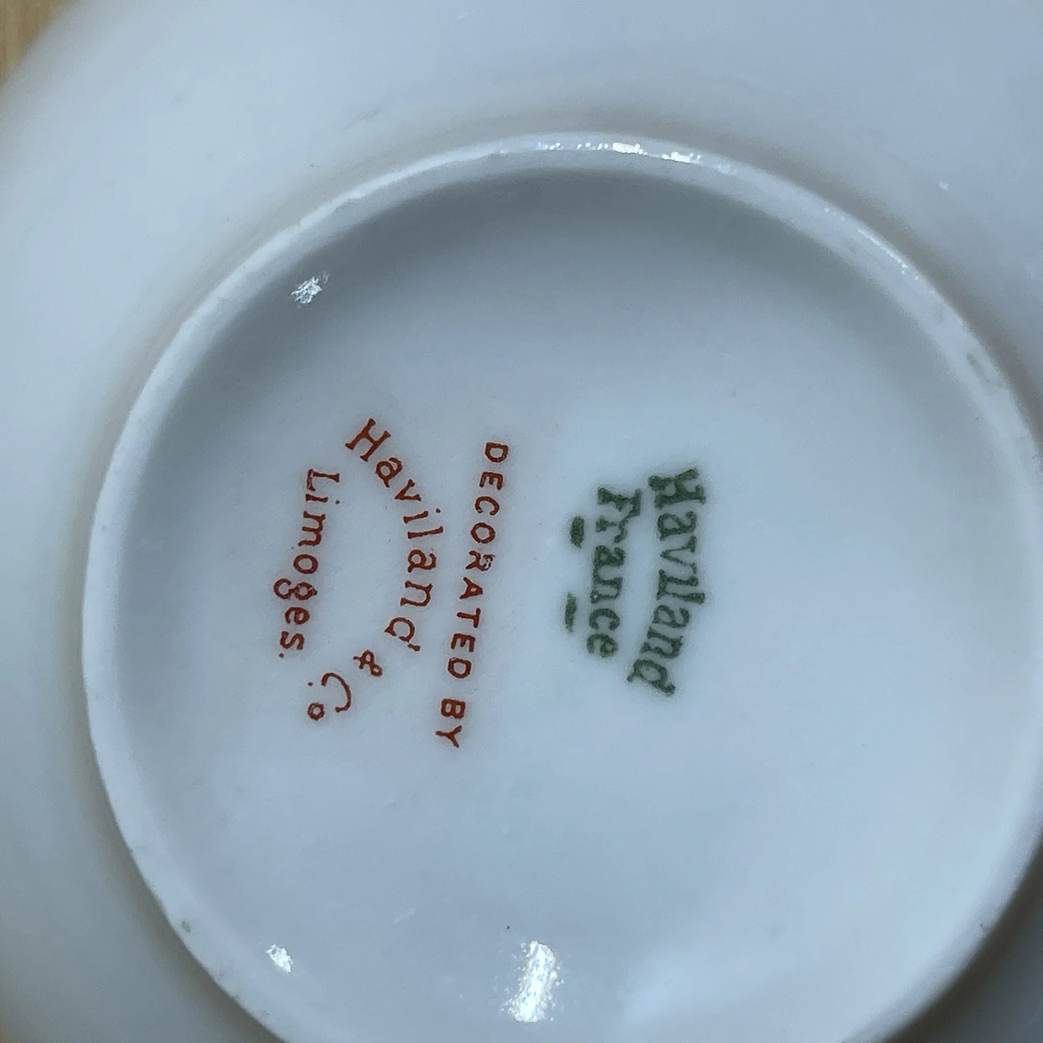 [Antique] Trio (tea cup & saucer + dessert plate) + saucer