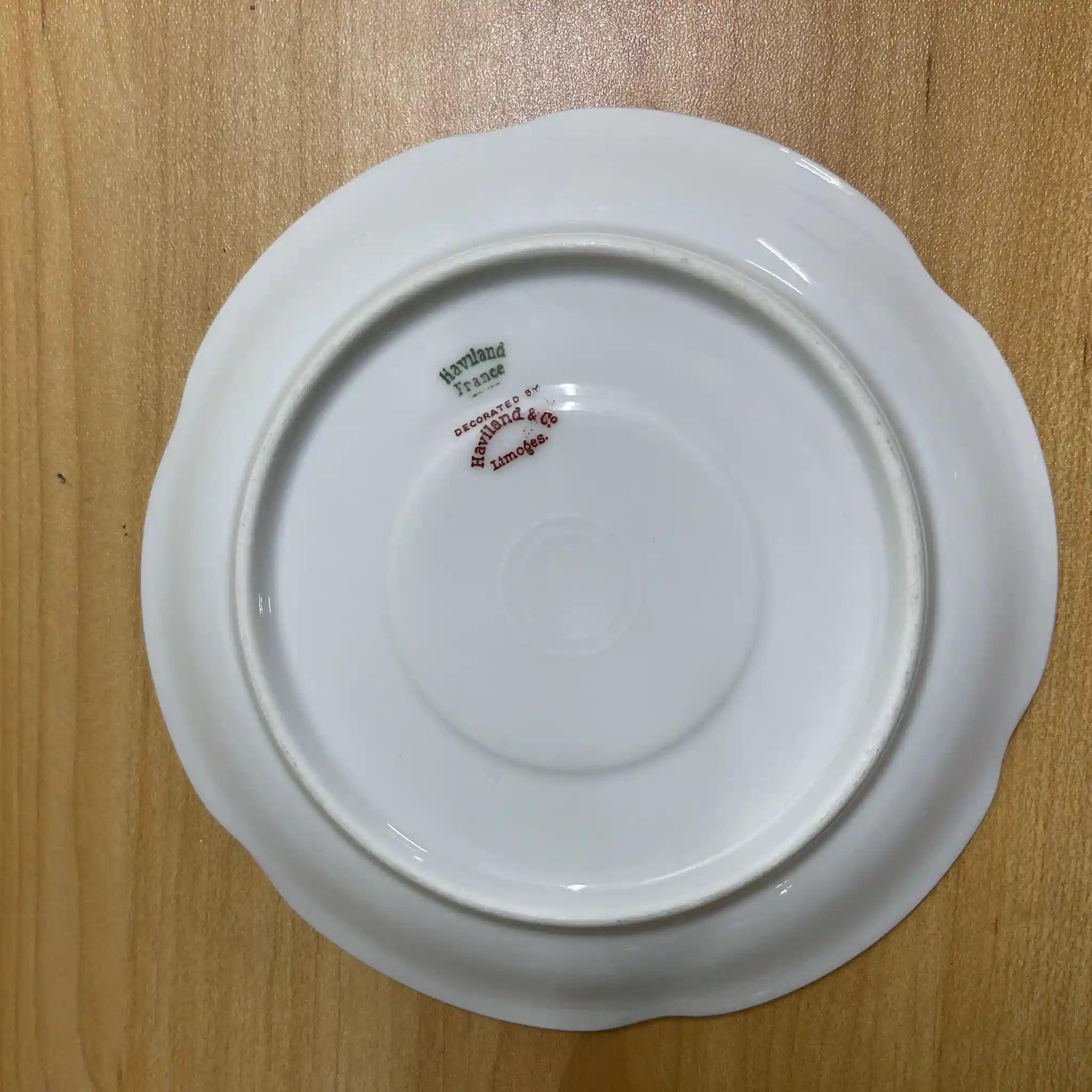 [Antique] Trio (tea cup & saucer + dessert plate) + saucer