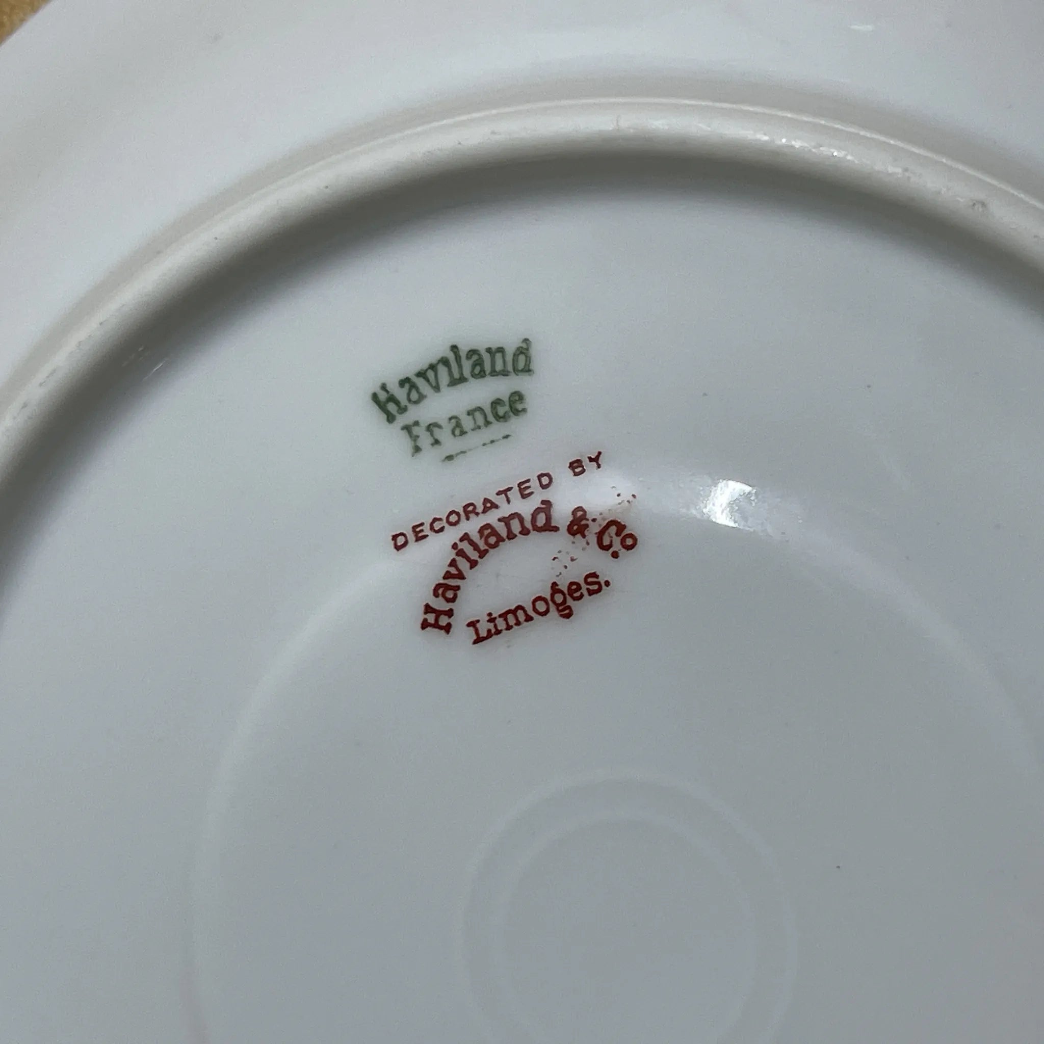 [Antique] Trio (tea cup & saucer + dessert plate) + saucer