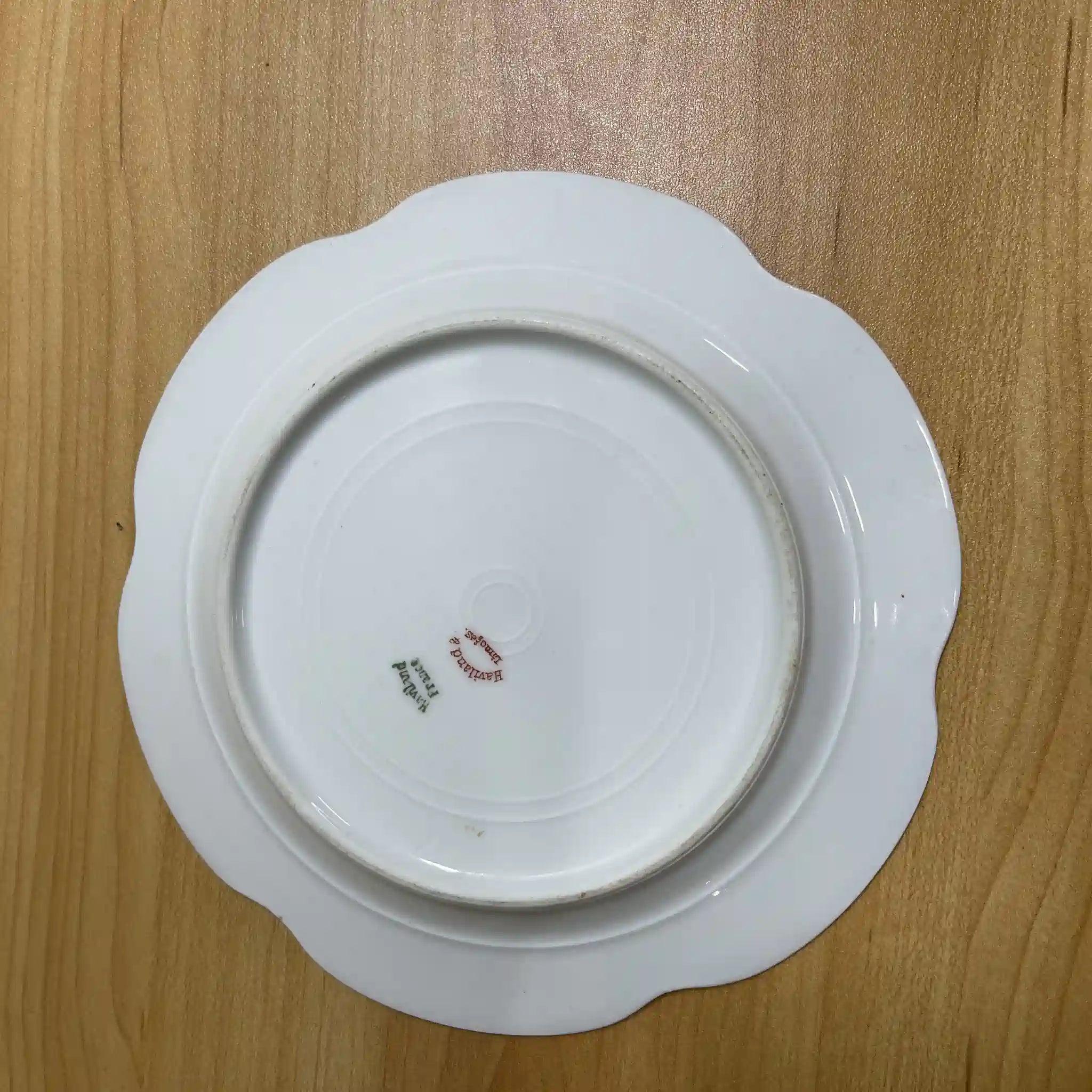 [Antique] Trio (tea cup & saucer + dessert plate) + saucer