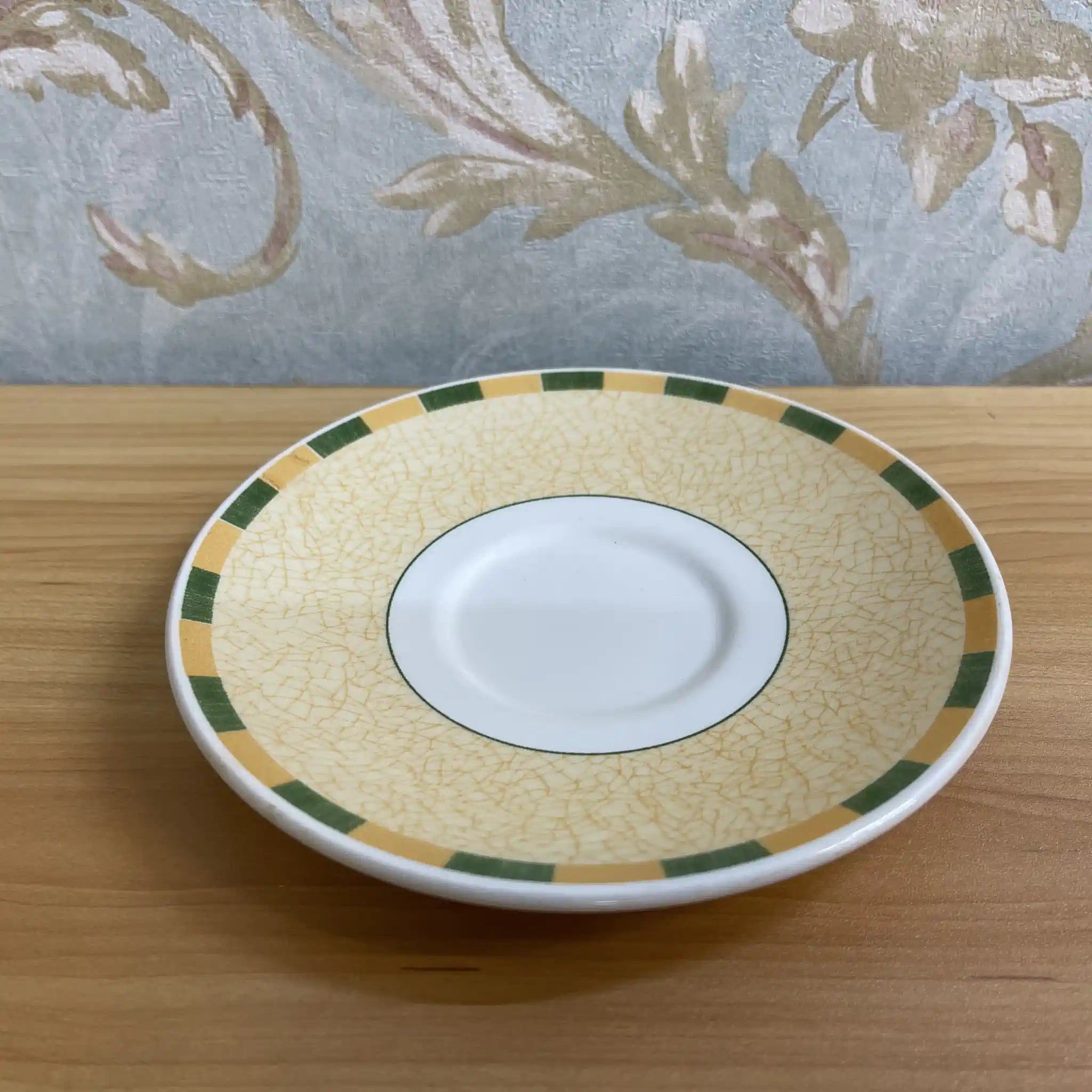 [Vintage] Trio (tea cup & saucer + dessert plate) 2P