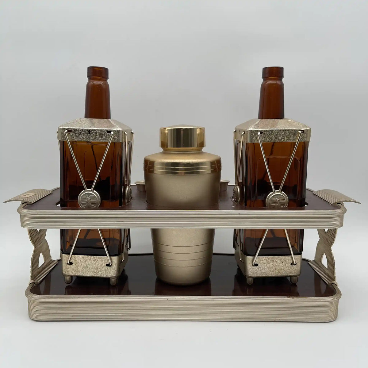 Swiss Harmony Inc. / Mini bar set / Late 1940s - early 1960s / America / With music box function / [Vintage]