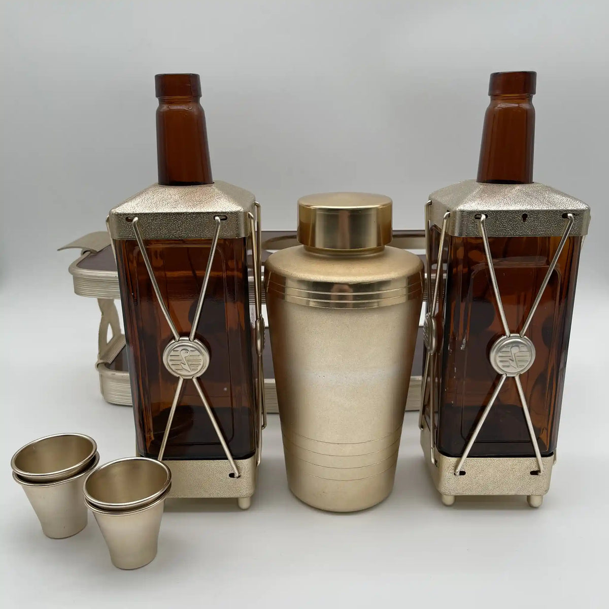Swiss Harmony Inc. / Mini bar set / Late 1940s - early 1960s / America / With music box function / [Vintage]