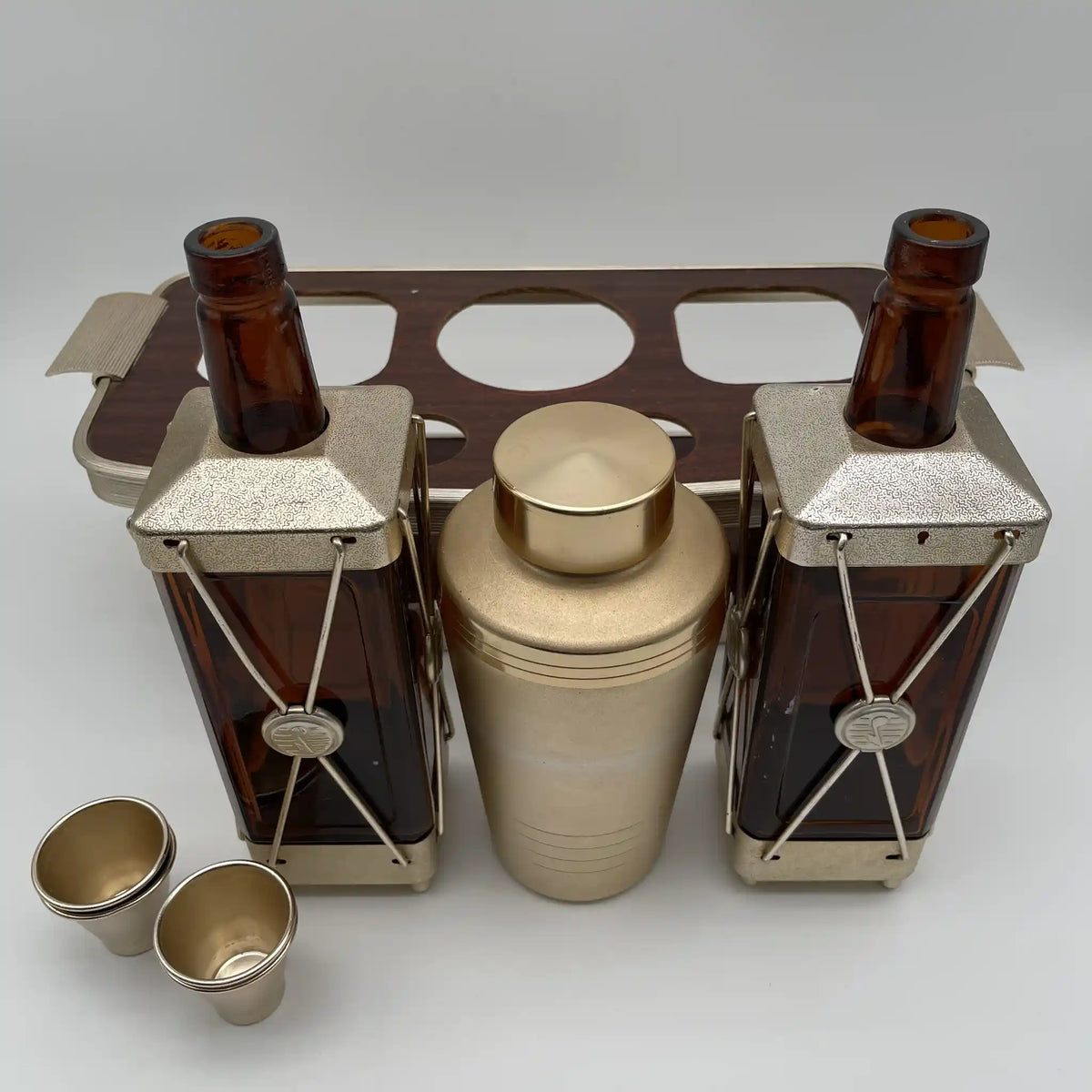 Swiss Harmony Inc. / Mini bar set / Late 1940s - early 1960s / America / With music box function / [Vintage]