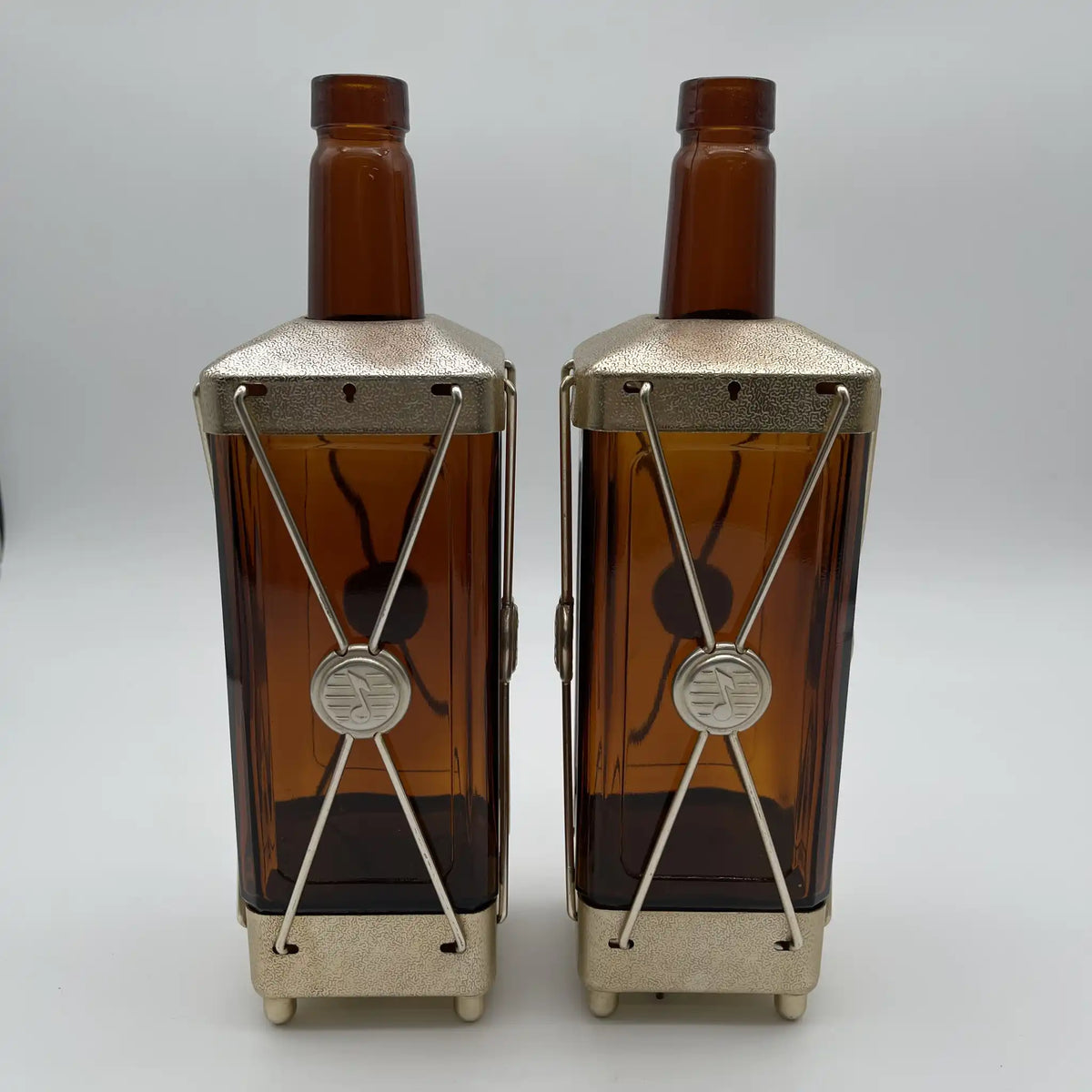 Swiss Harmony Inc. / Mini bar set / Late 1940s - early 1960s / America / With music box function / [Vintage]