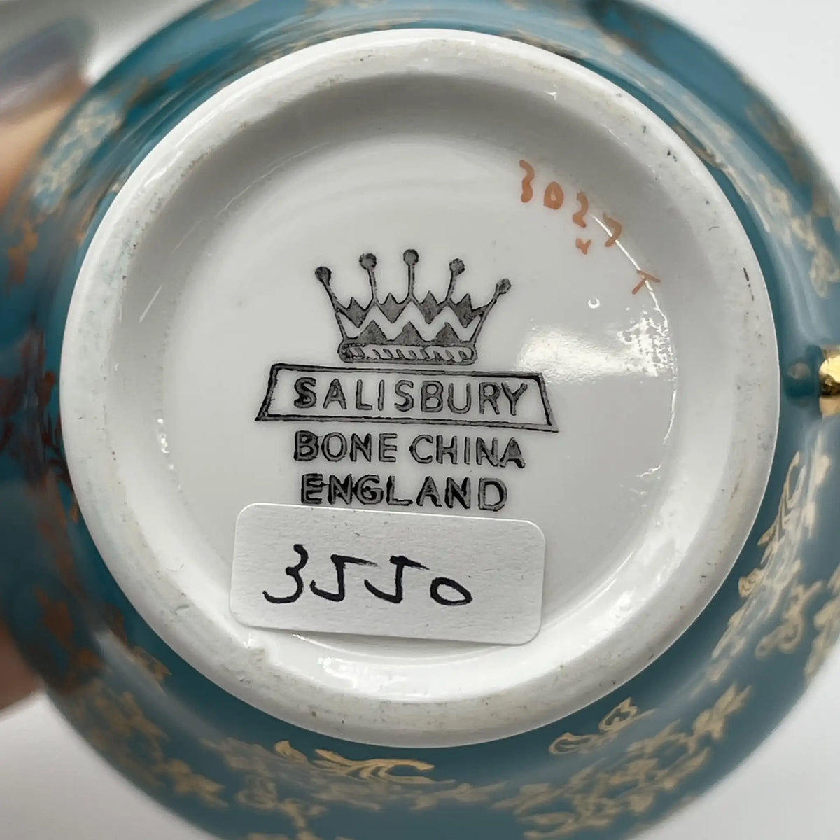 SALISBARY（索尔兹伯里）/杯子&碟子三人组/ 1940年代后期~ 1950年代左右/ Bone China /英国/ 金彩，淡蓝色，金彩装饰，阿拉伯金彩冻结图案，蚀刻/[复古]