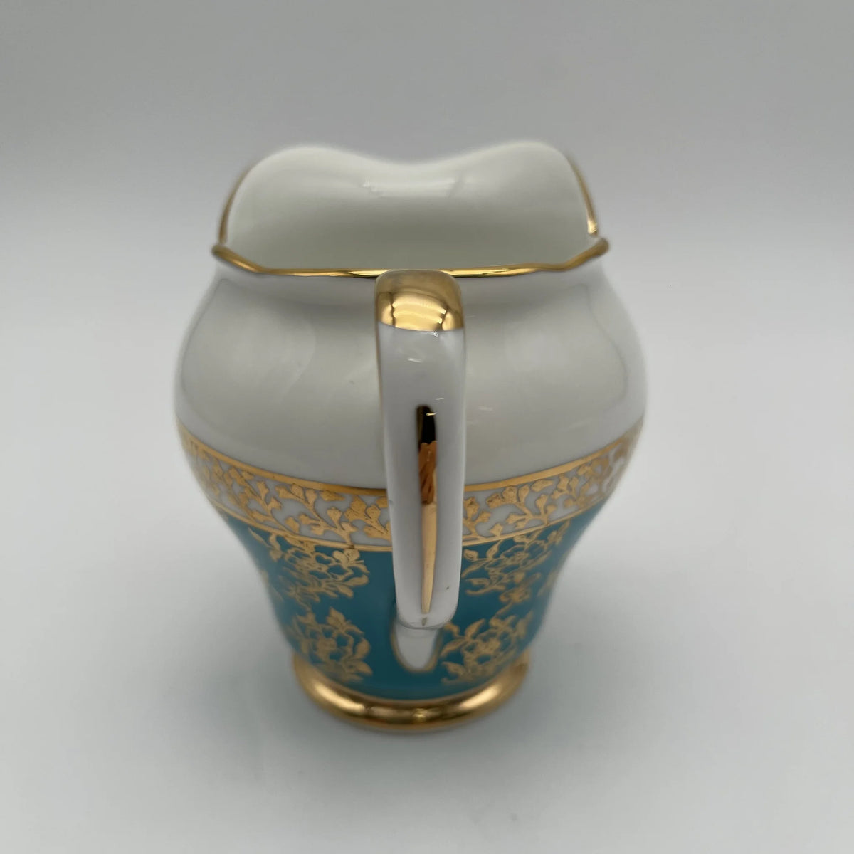 SALISBIRY（索尔兹伯里）/牛奶壶/ 1940年代后期~ 1950年代左右/ Bone China /英国/ 金彩，淡蓝色，金彩装饰，阿拉伯金彩冻结图案，蚀刻/[复古]