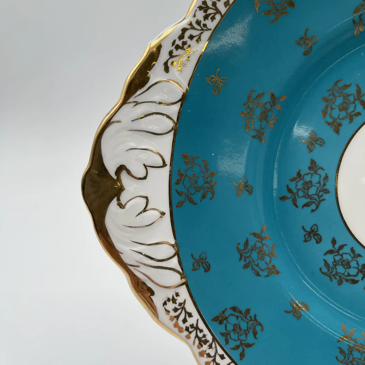 SALISBURY（索尔兹伯里）/蛋糕盘（小碟子）/ 1940年代后期~ 1950年代左右/ Bone China /英国/ 金彩，淡蓝色，金彩装饰，阿拉伯金彩冻结图案，蚀刻/[复古]